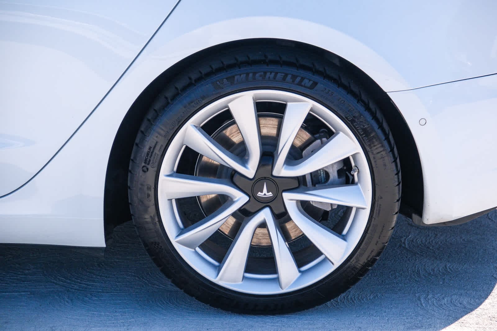 Thumbnail: 2018 Tesla Model 3 - 9