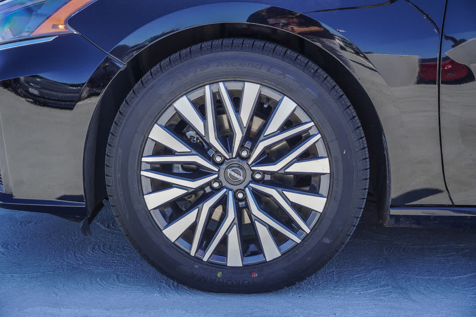 Thumbnail: 2023 Nissan Altima - 10