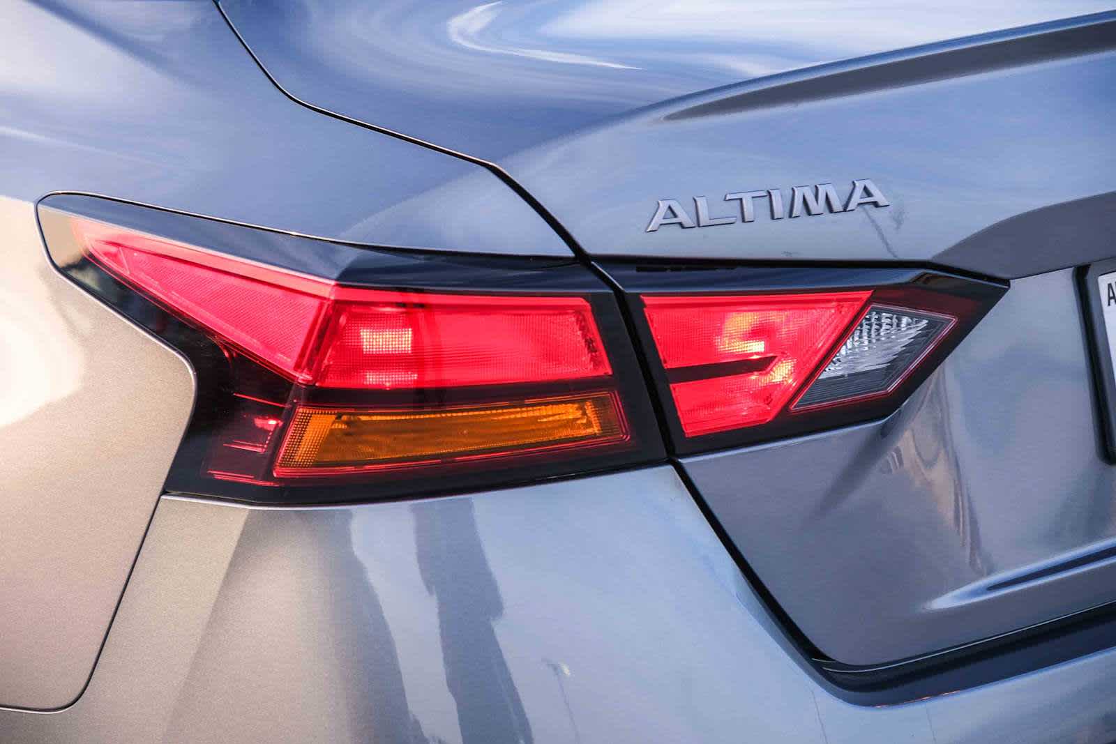 Thumbnail: 2025 Nissan Altima - 8