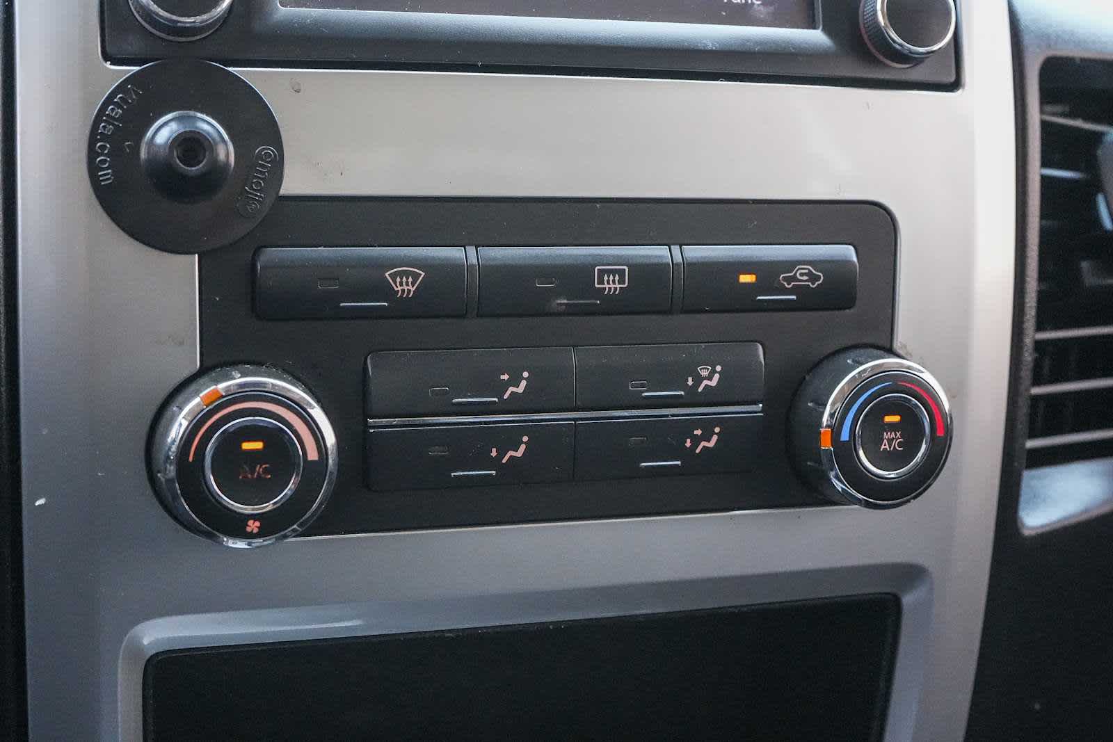 Thumbnail: 2013 Nissan Titan - 21