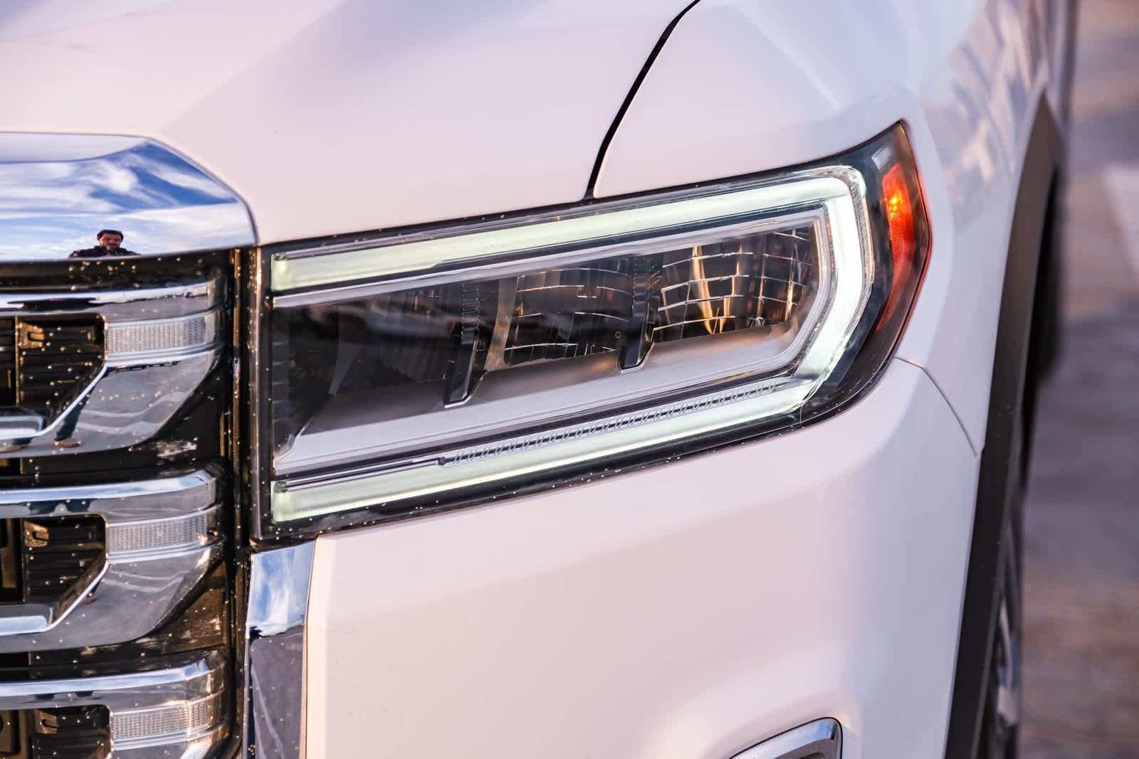 Thumbnail: 2023 GMC Acadia - 12