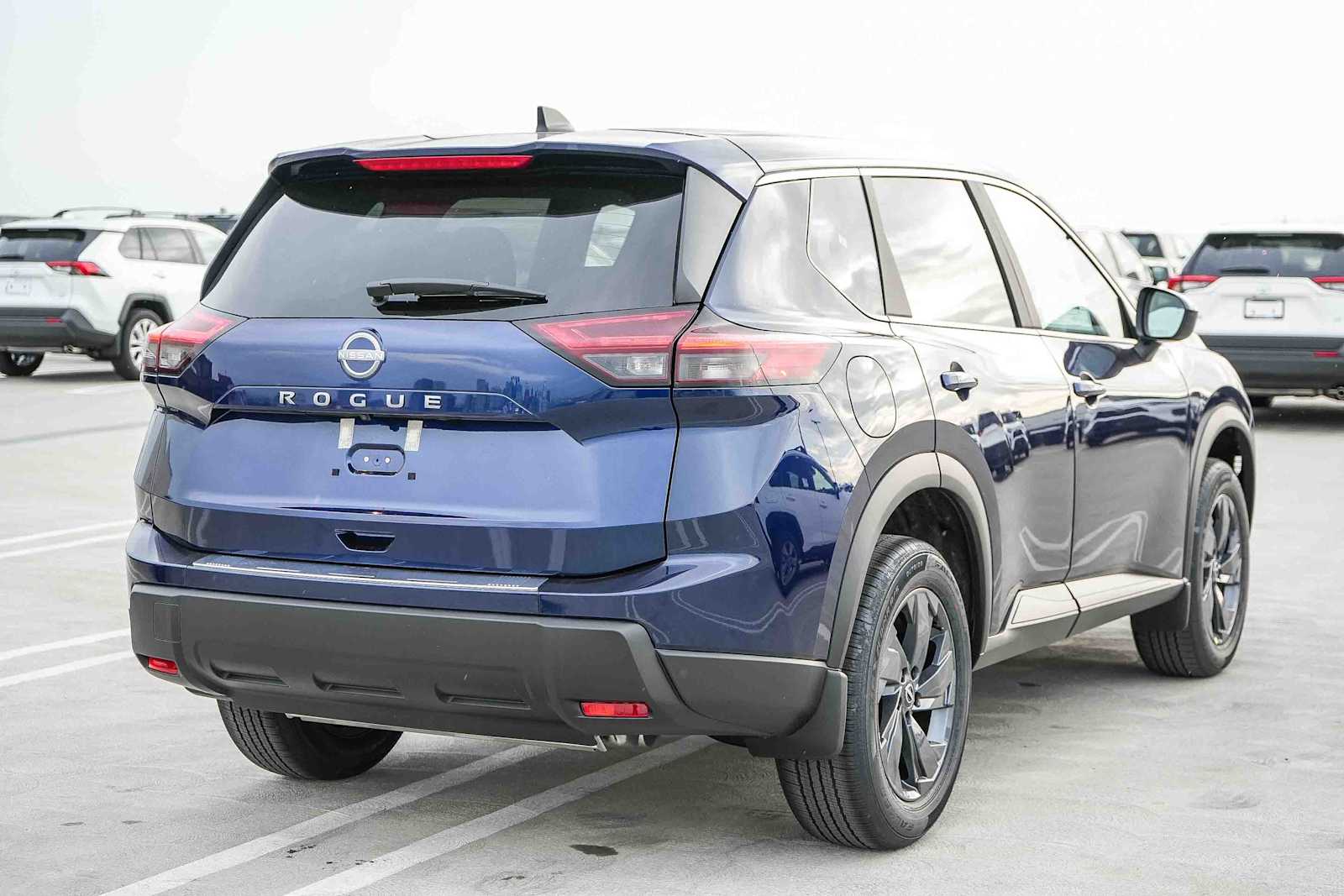 Thumbnail: 2026 Nissan Rogue - 7