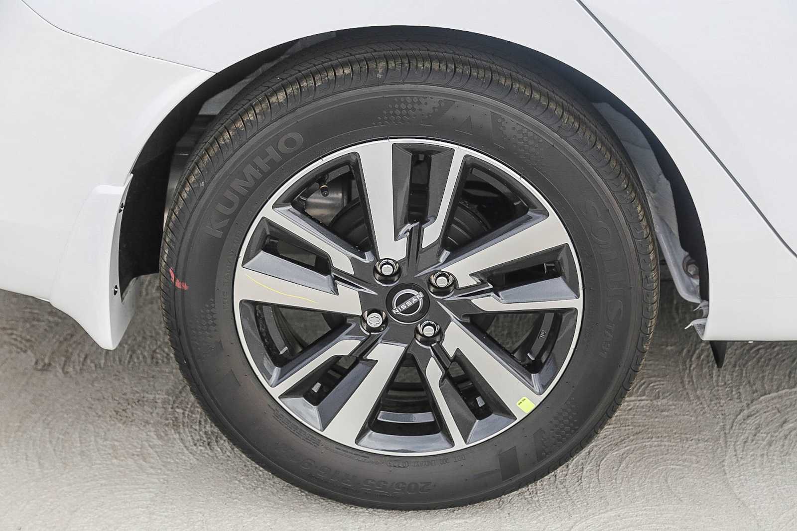 Thumbnail: 2025 Nissan Versa - 9