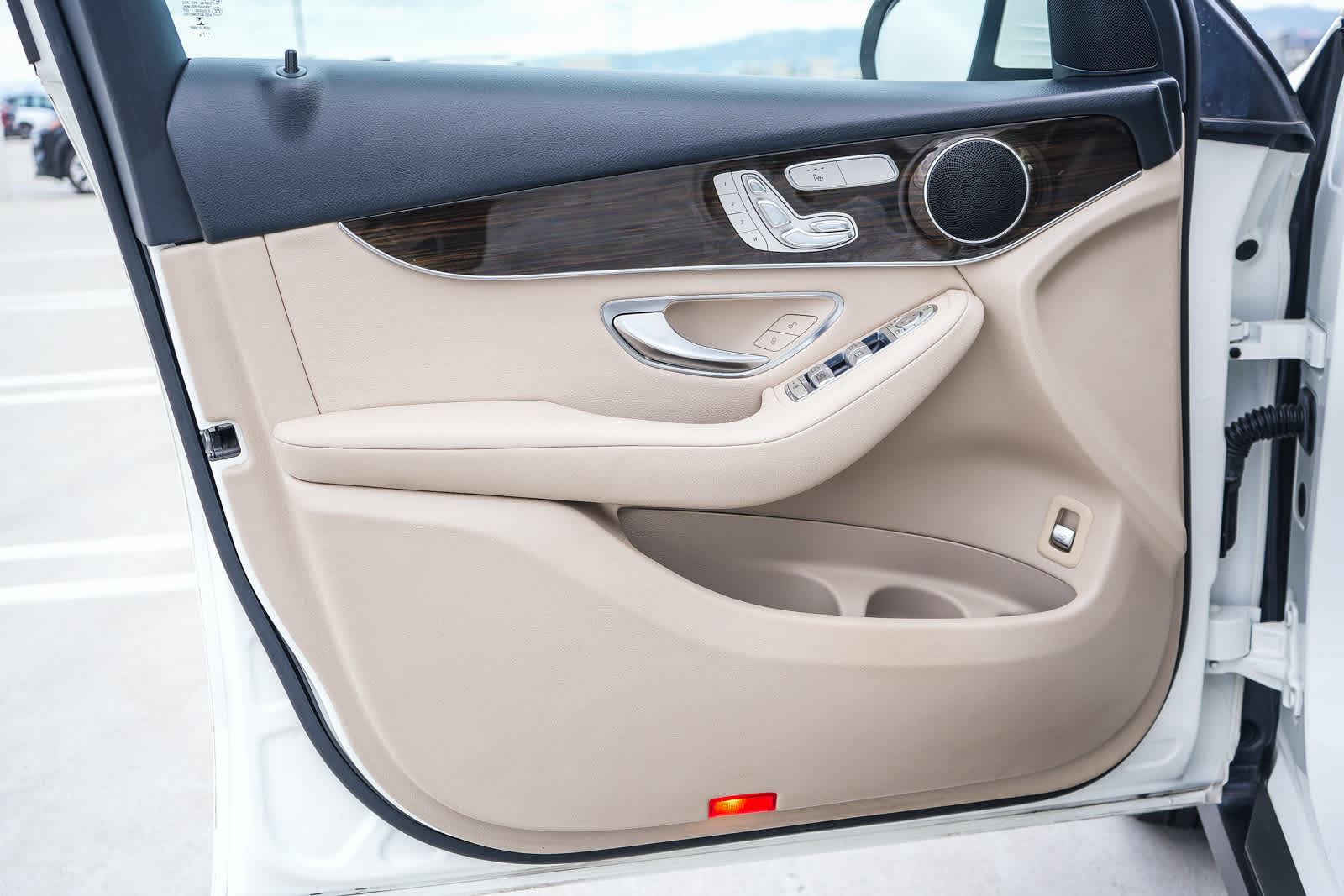 Thumbnail: 2019 Mercedes-Benz GLC - 24