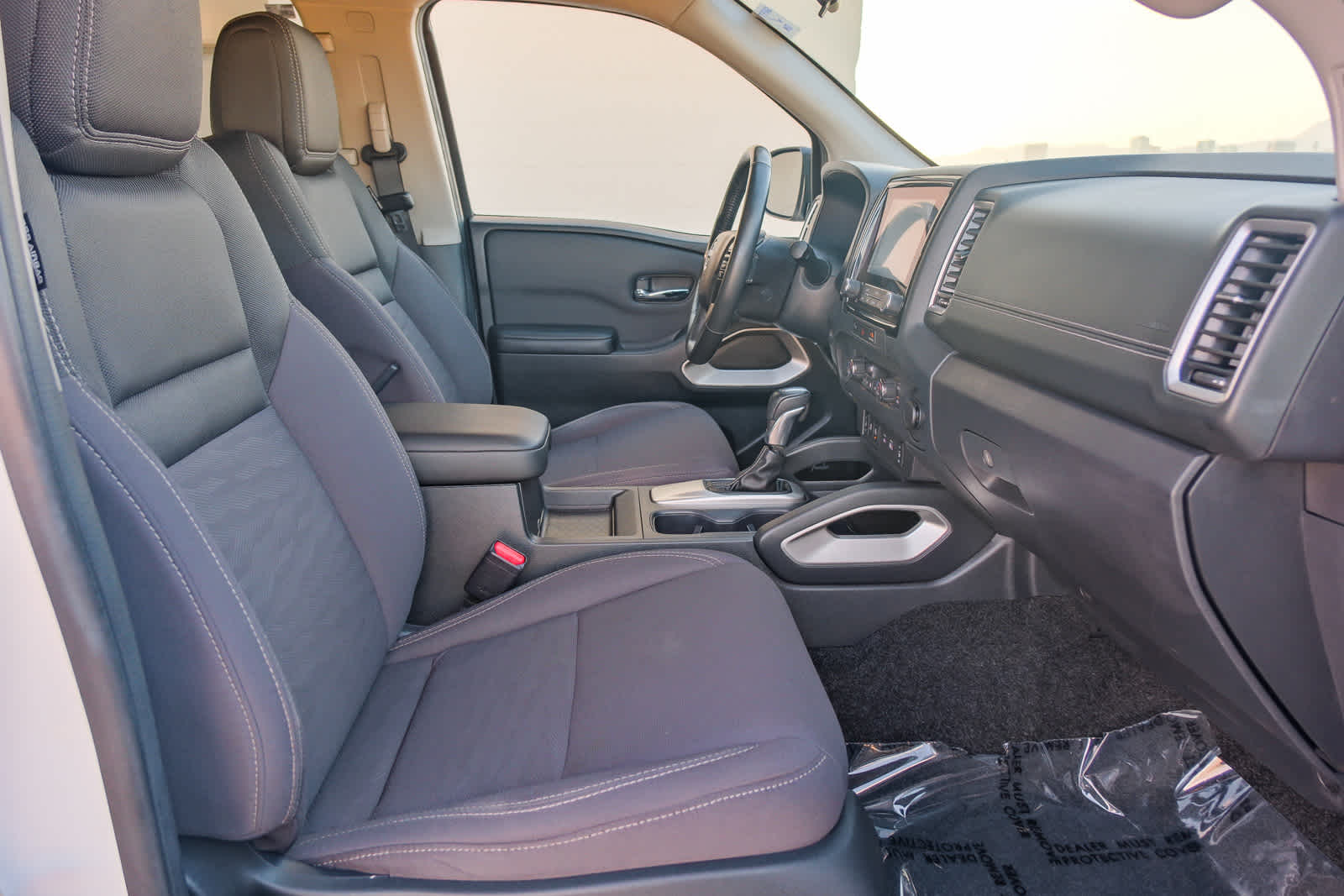 Thumbnail: 2023 Nissan Frontier - 17