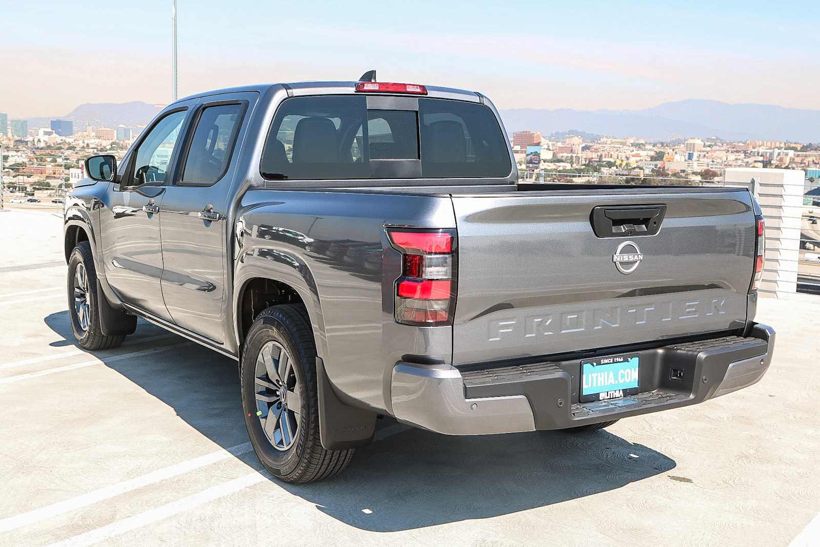 Thumbnail: 2025 Nissan Frontier - 8