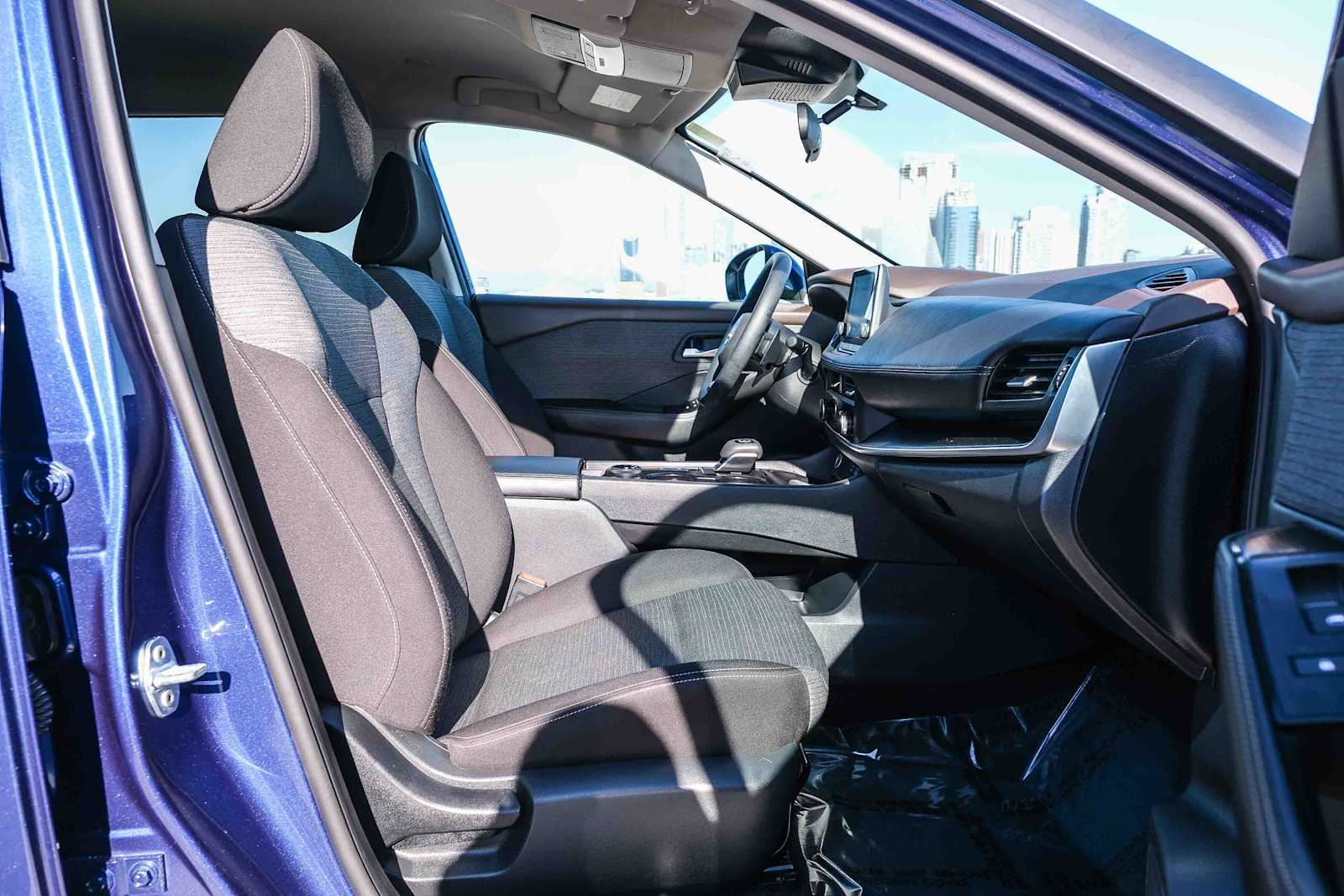 Thumbnail: 2023 Nissan Rogue - 15