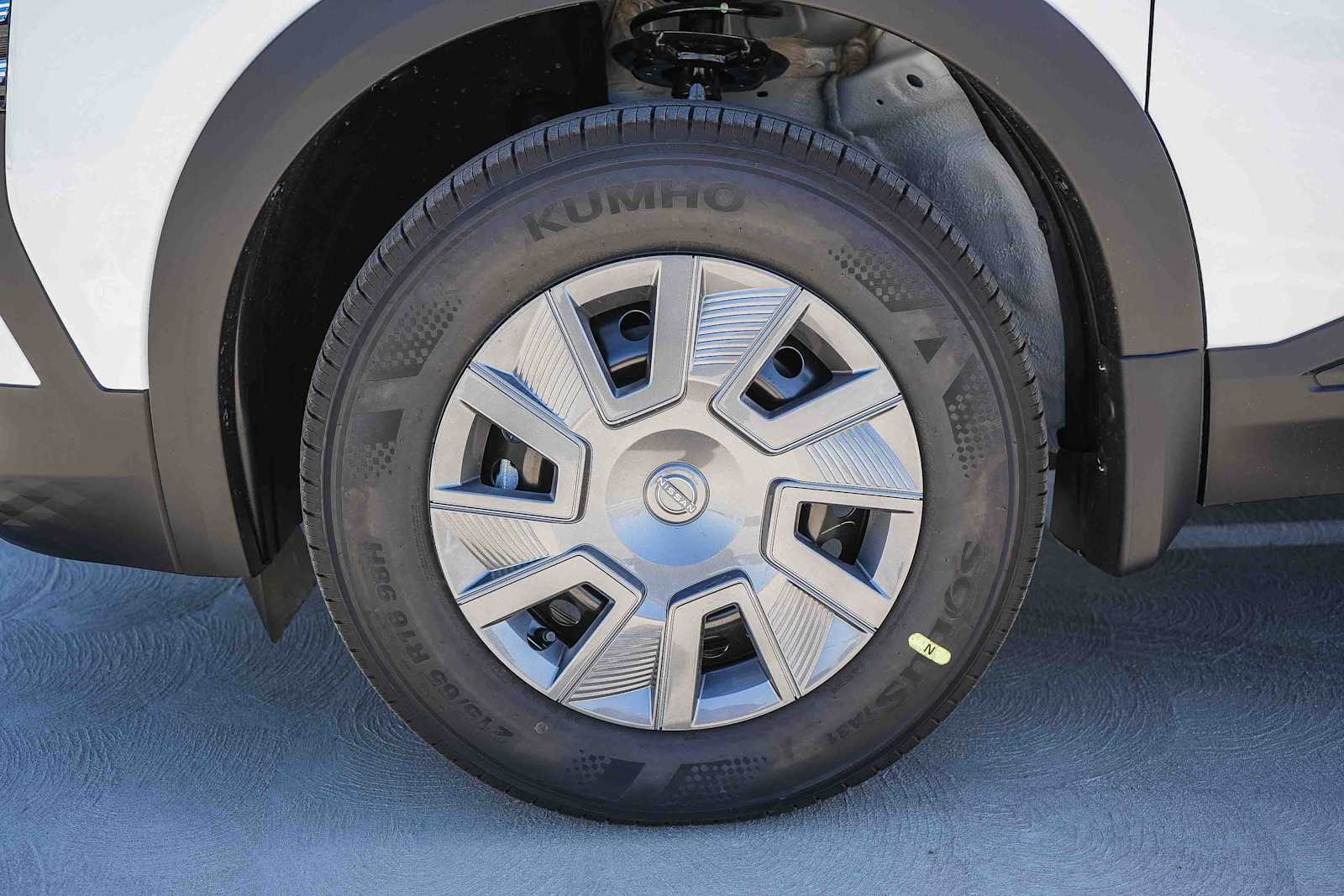 Thumbnail: 2026 Nissan Kicks - 10
