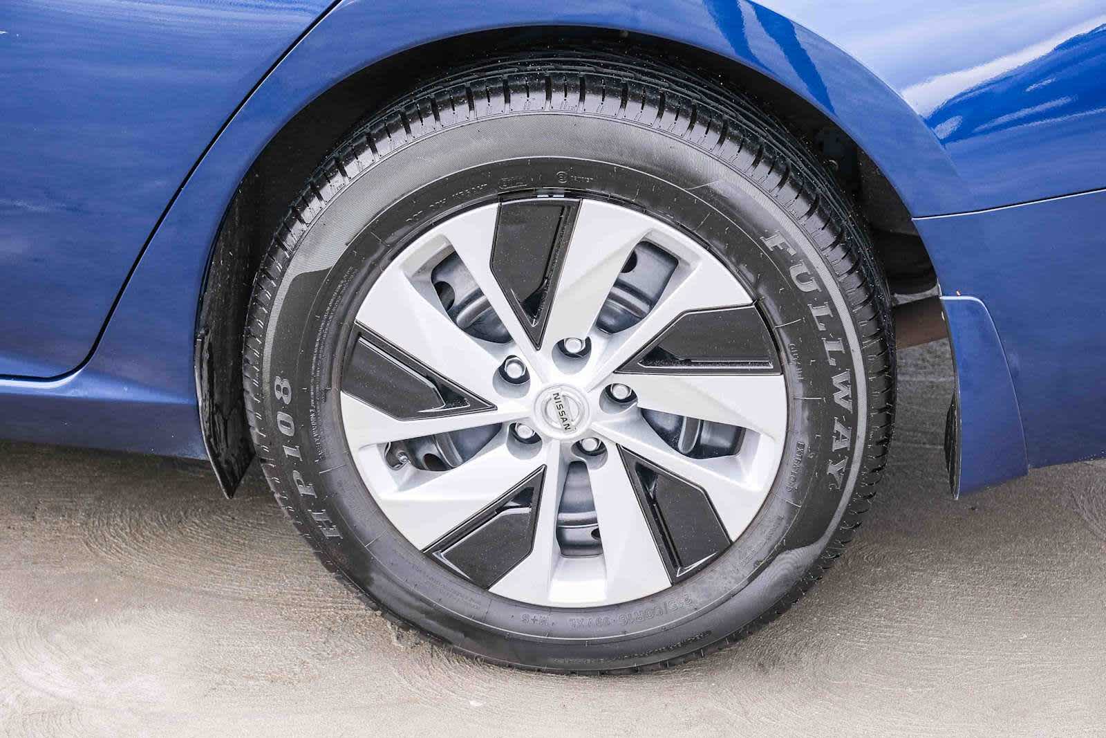 Thumbnail: 2023 Nissan Altima - 10