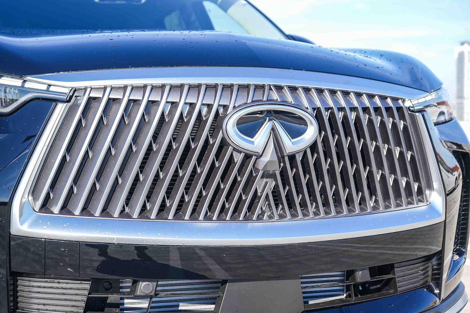 Thumbnail: 2026 INFINITI QX60 - 5