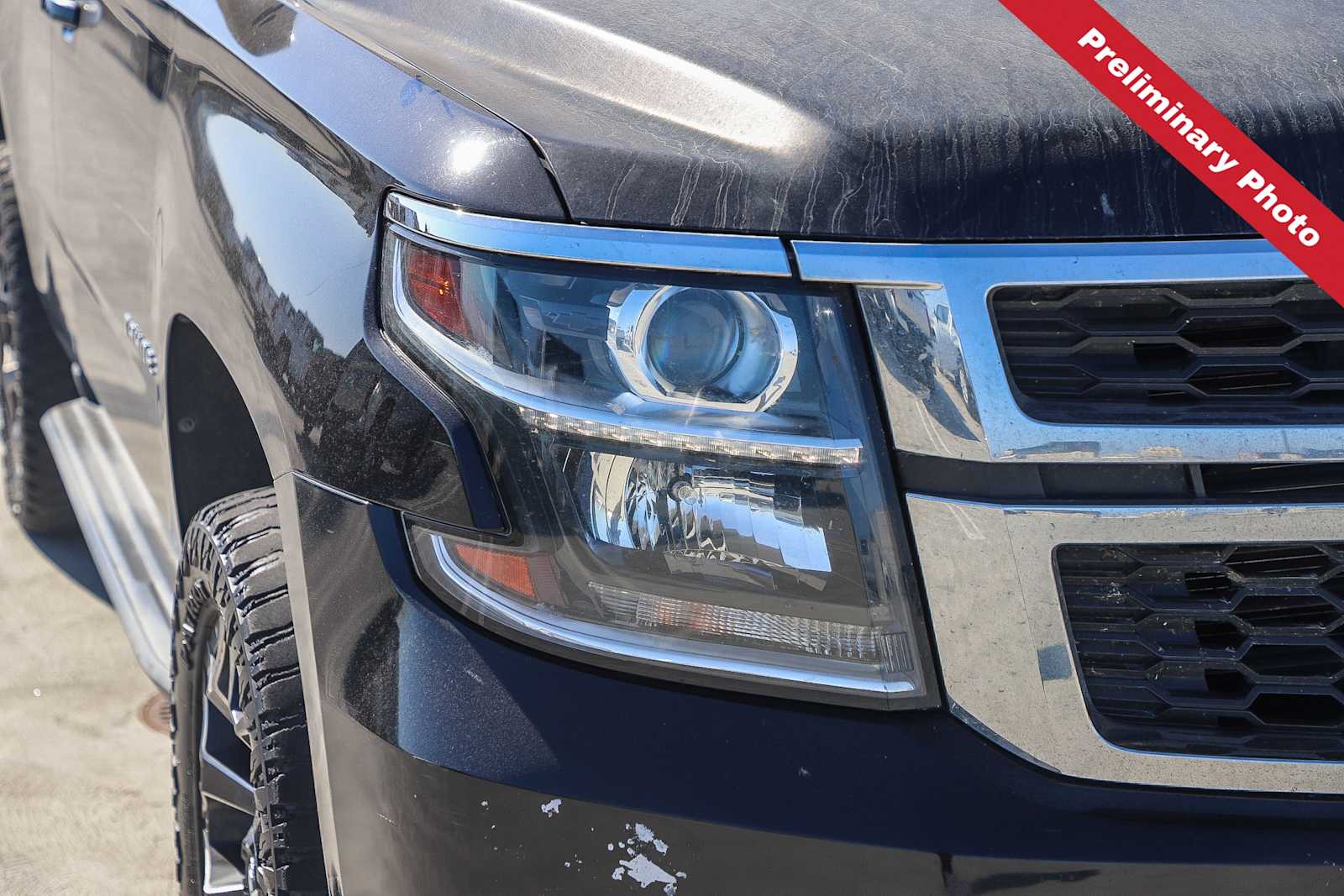 Thumbnail: 2017 Chevrolet Tahoe - 4