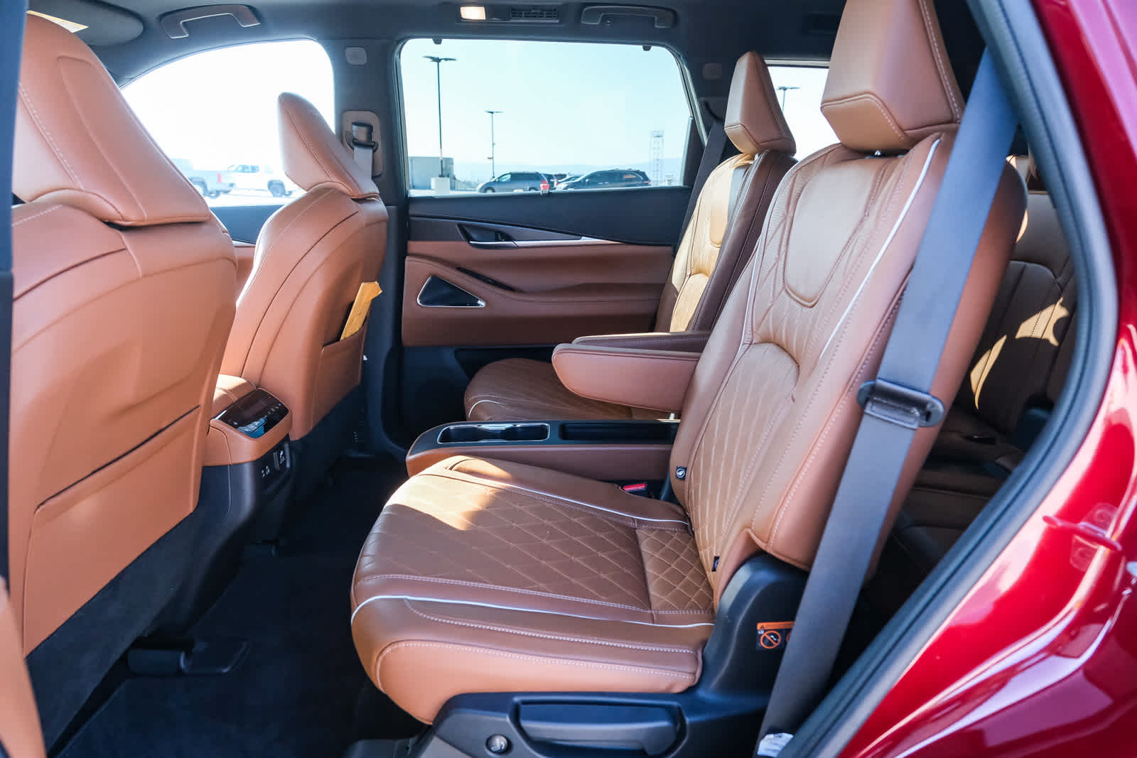 Thumbnail: 2024 INFINITI QX60 - 19