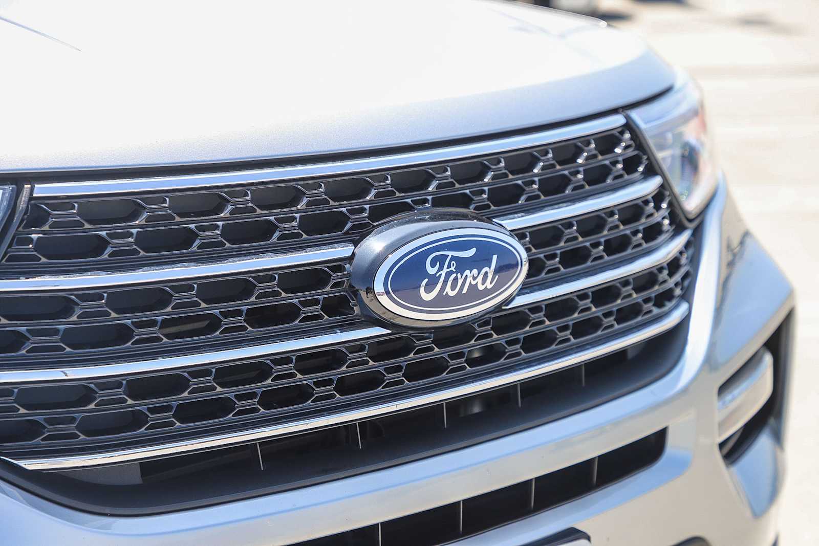 Thumbnail: 2021 Ford Explorer - 4
