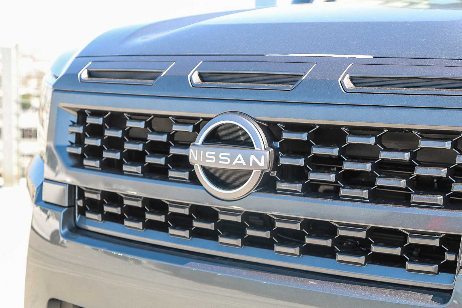 Thumbnail: 2025 Nissan Frontier - 5