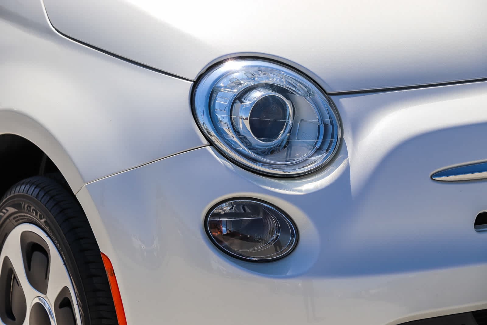 Thumbnail: 2016 Fiat 500e - 4