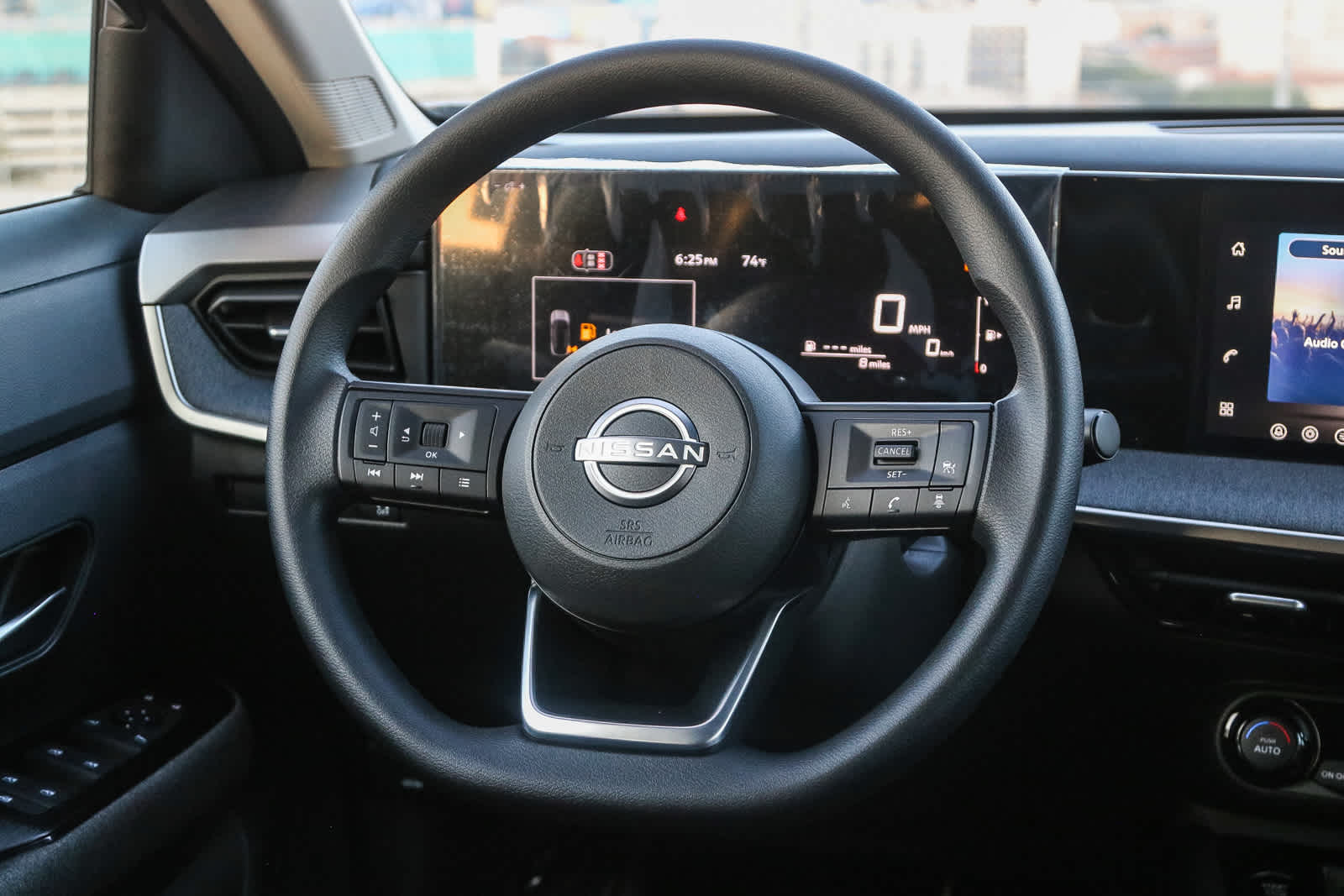 Thumbnail: 2026 Nissan Kicks - 17