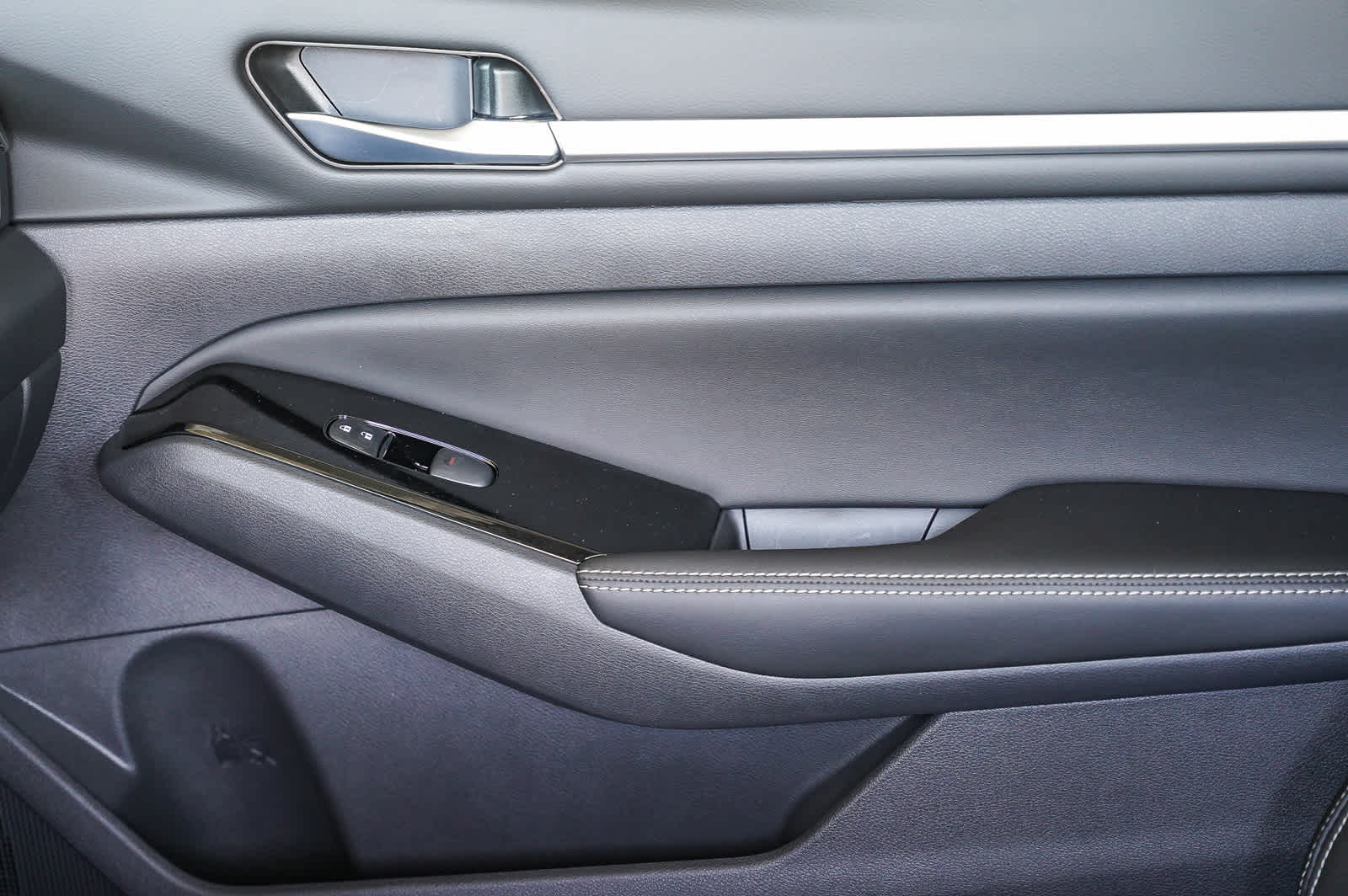 Thumbnail: 2025 Nissan Altima - 22