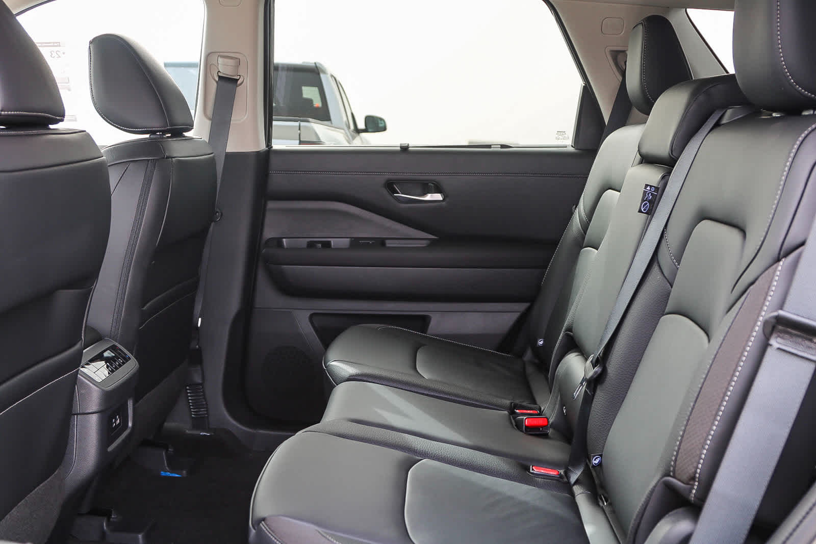 Thumbnail: 2025 Nissan Pathfinder - 21