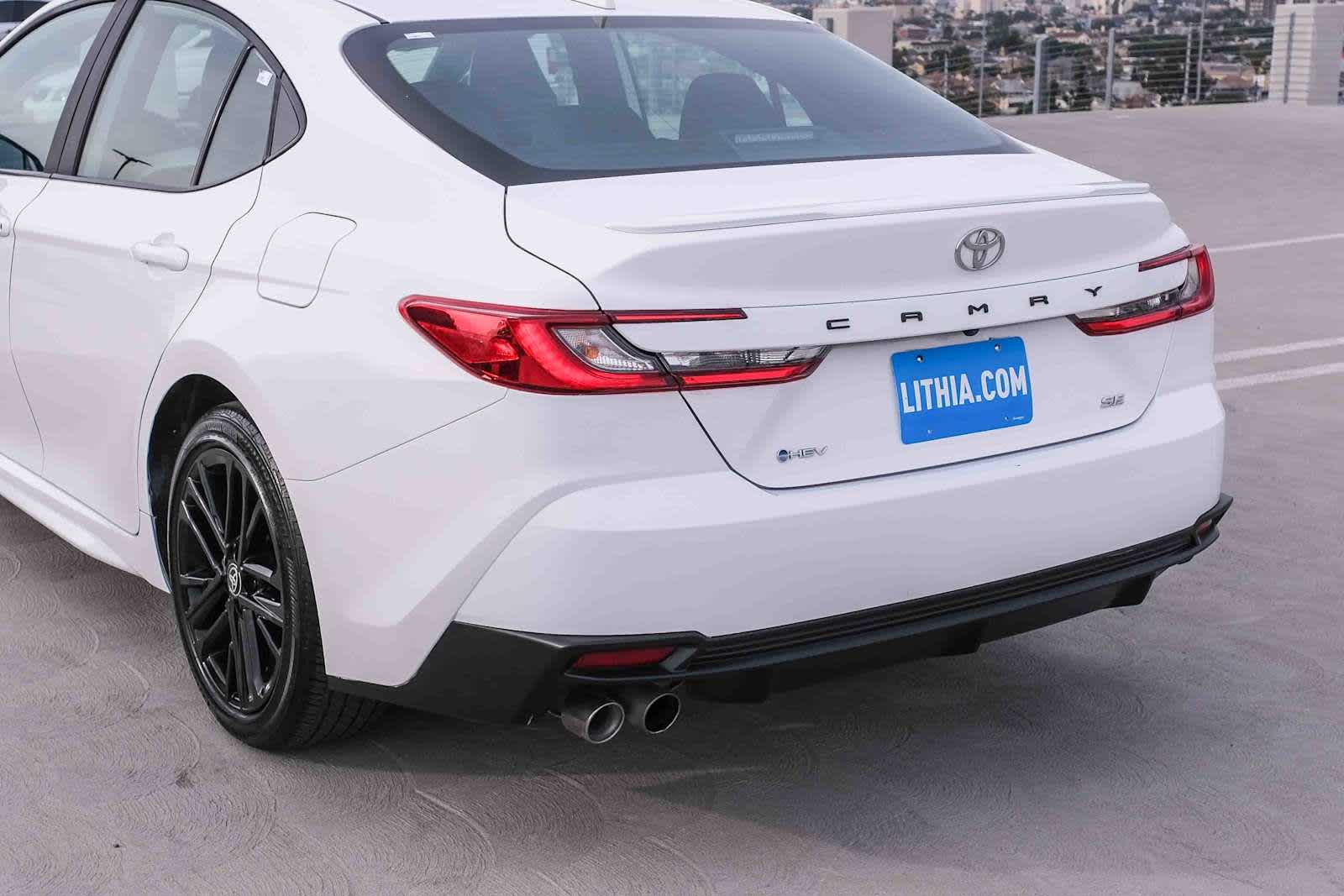 Thumbnail: 2025 Toyota Camry - 9