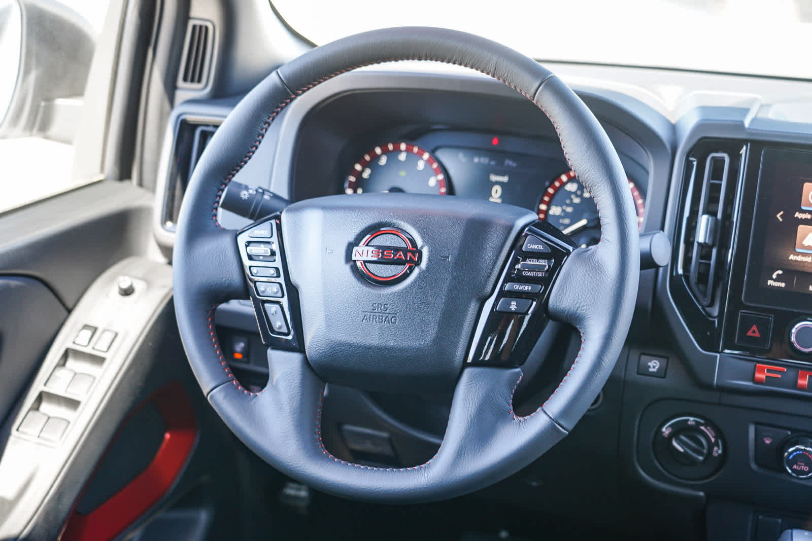 Thumbnail: 2025 Nissan Frontier - 18