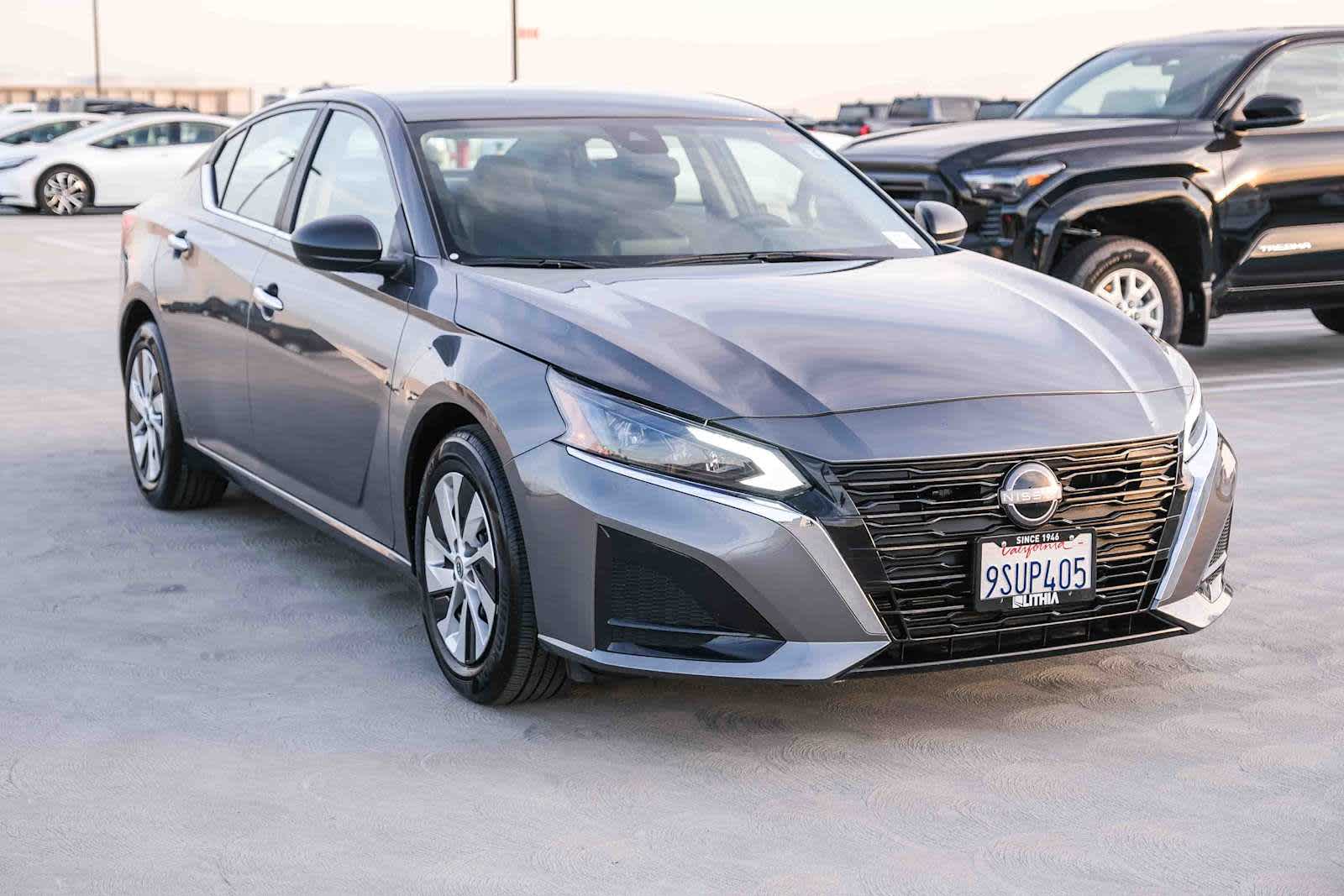 Thumbnail: 2025 Nissan Altima - 4