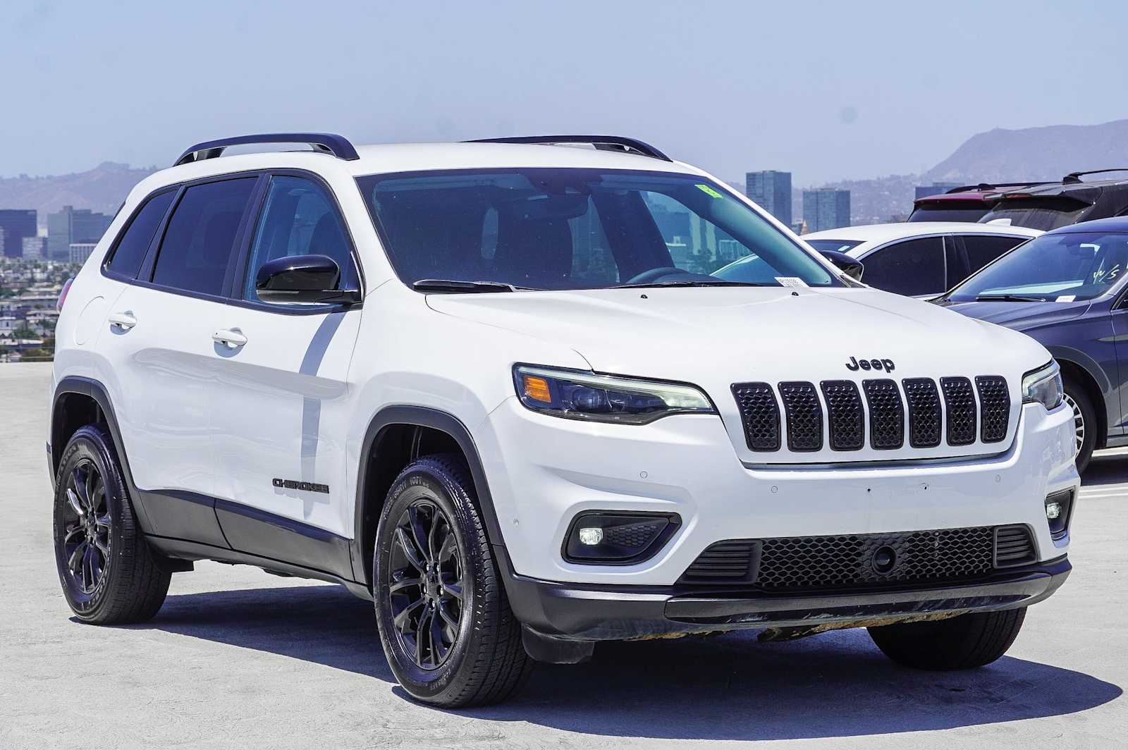 Thumbnail: 2023 Jeep Cherokee - 3