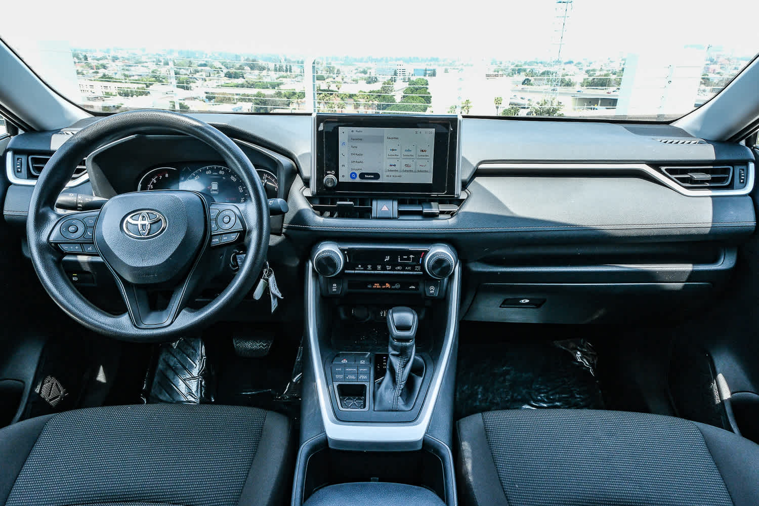 Thumbnail: 2024 Toyota RAV4 - 9