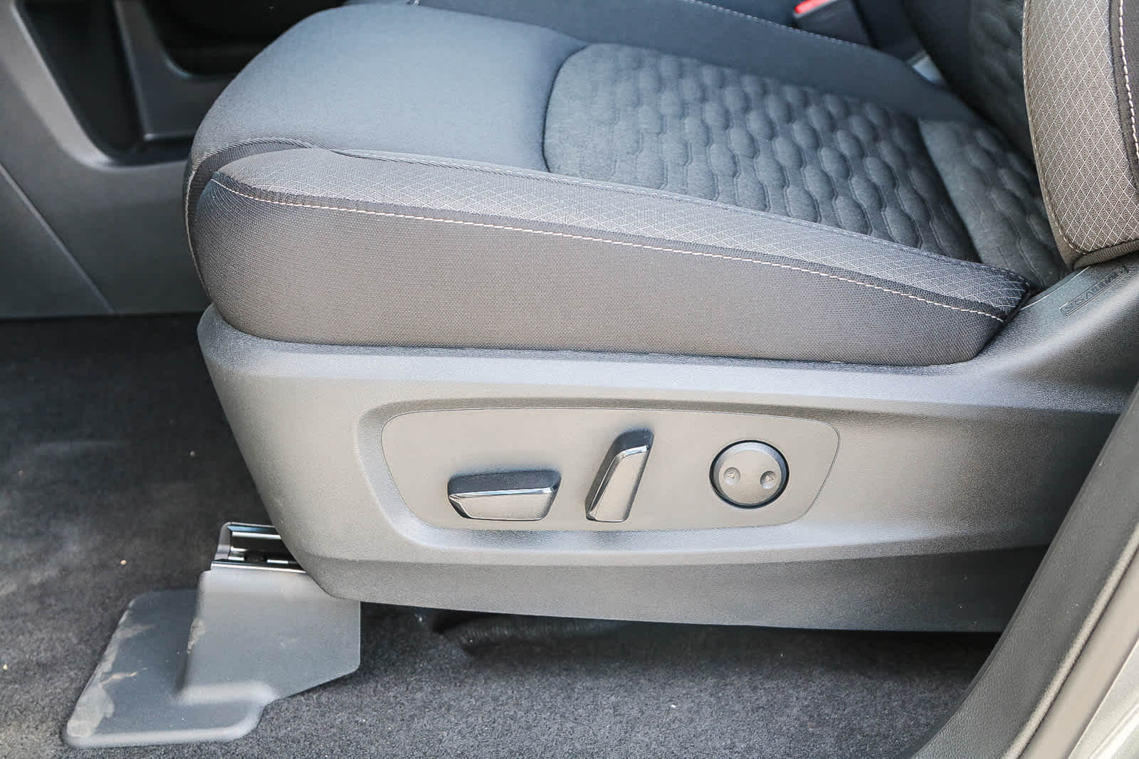 Thumbnail: 2025 Nissan Pathfinder - 24