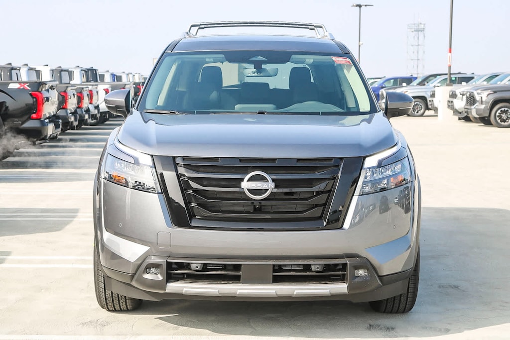 New 2025 Nissan Pathfinder SL SUV