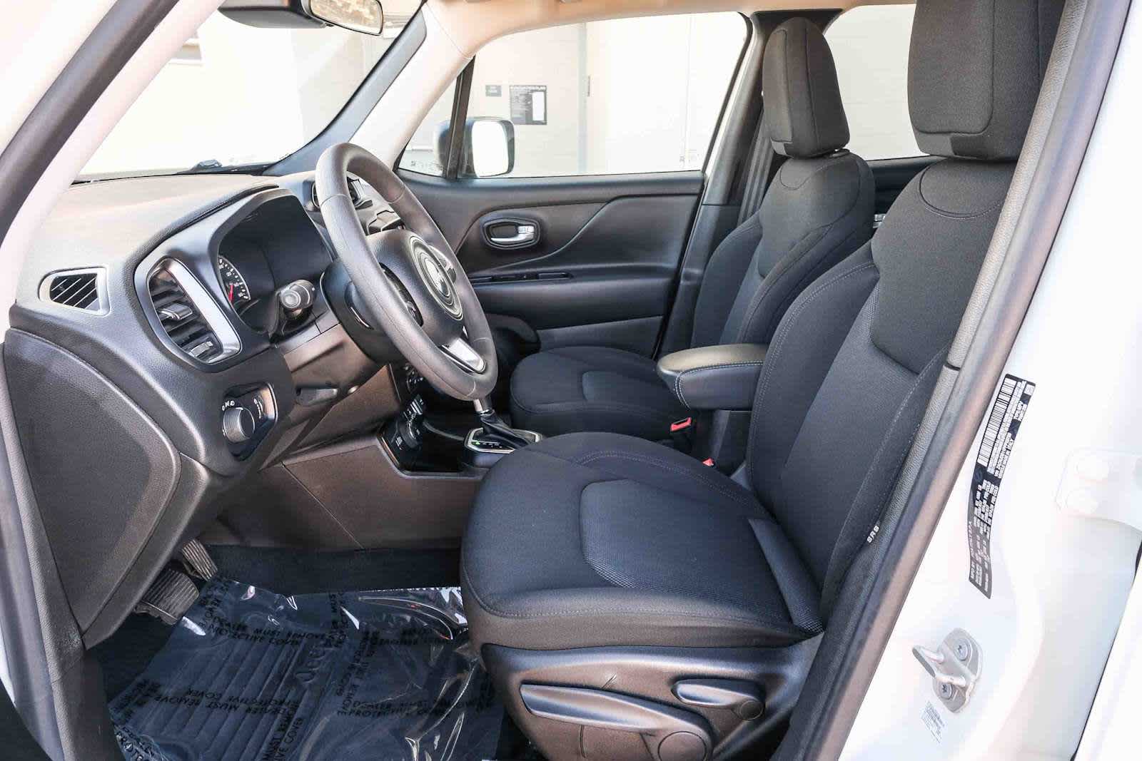 Thumbnail: 2023 Jeep Renegade - 19