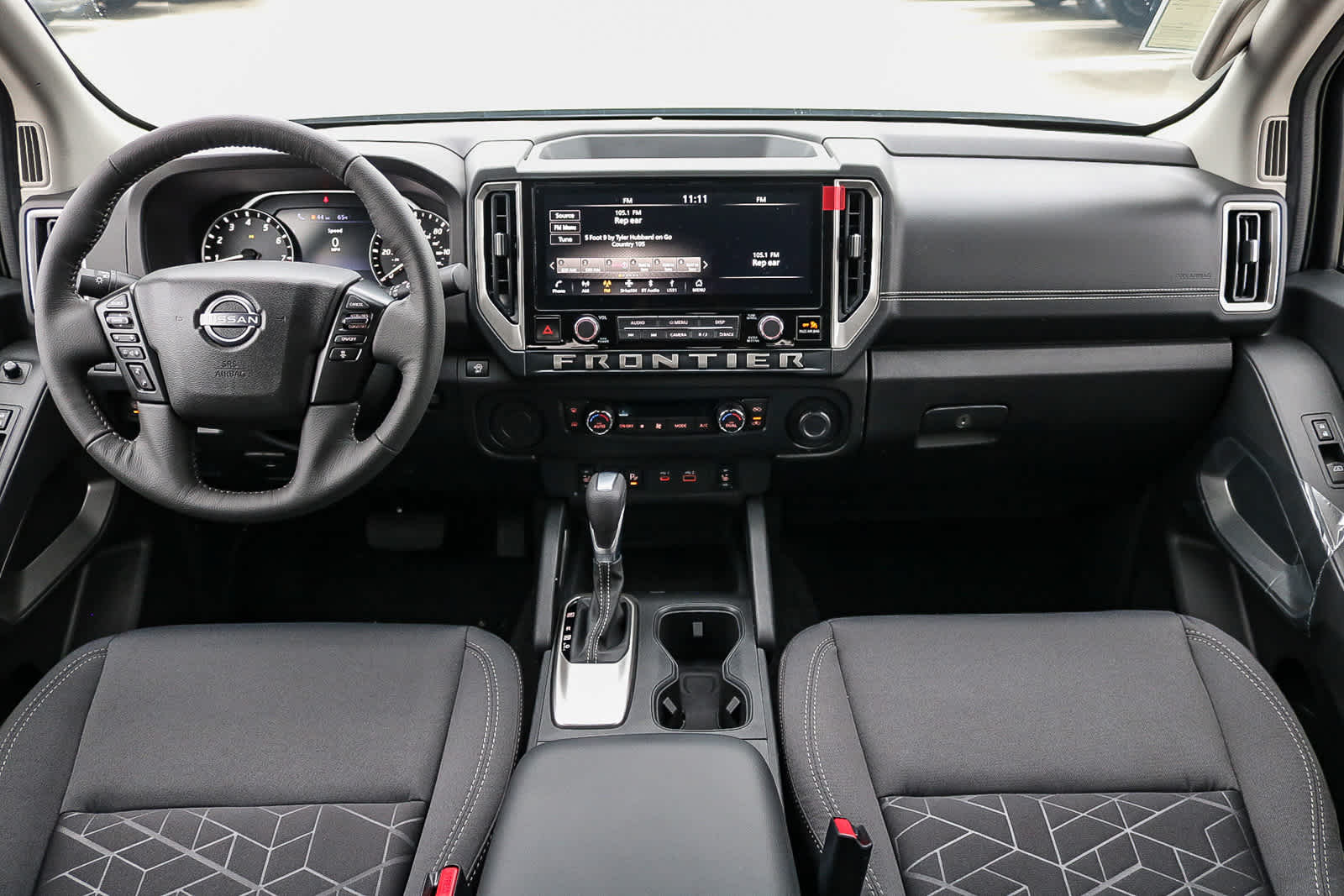 Thumbnail: 2026 Nissan Frontier - 14