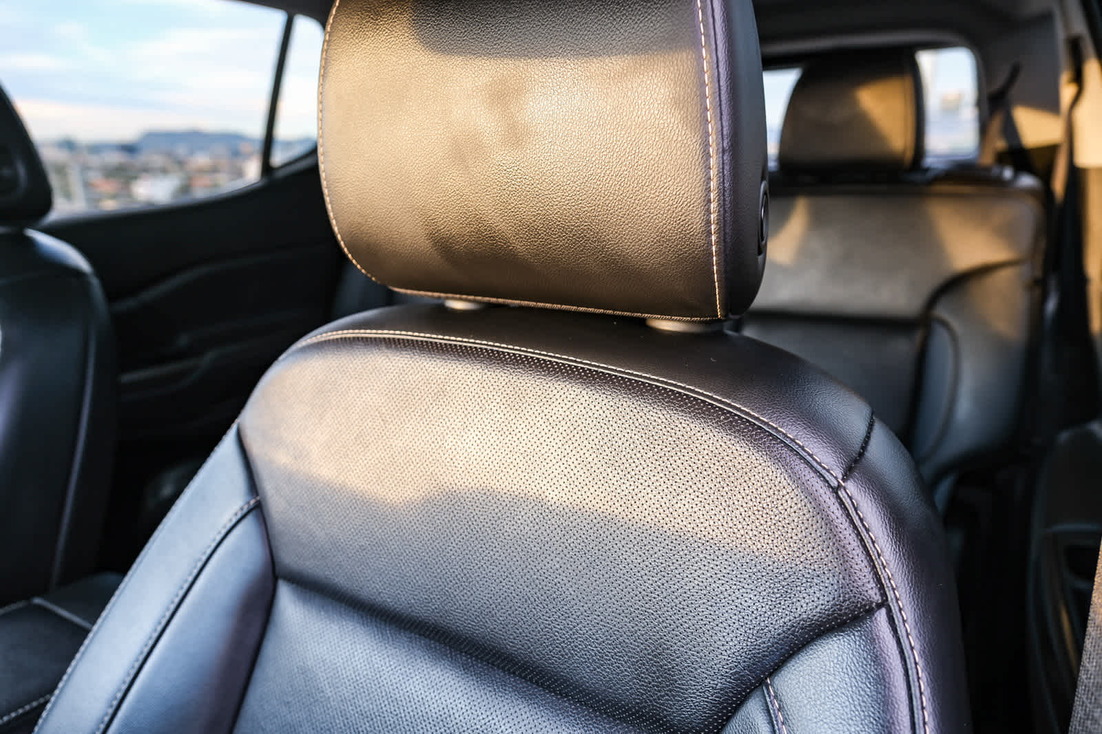 Thumbnail: 2023 GMC Acadia - 22