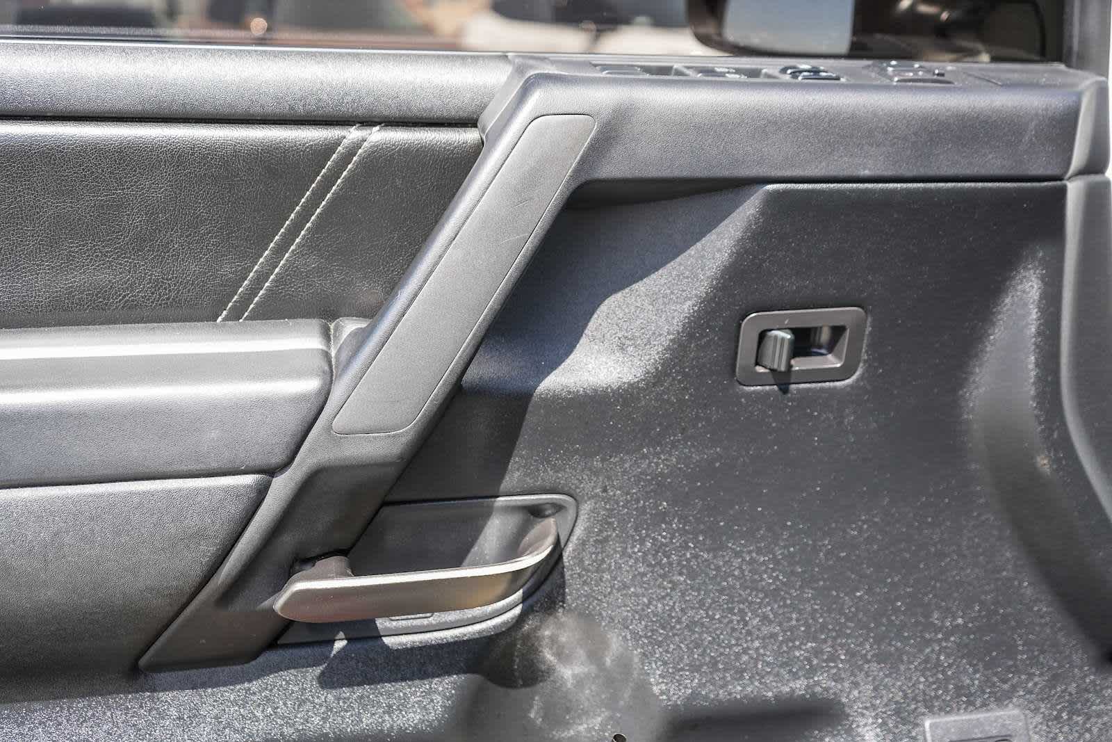 Thumbnail: 2013 Nissan Titan - 16