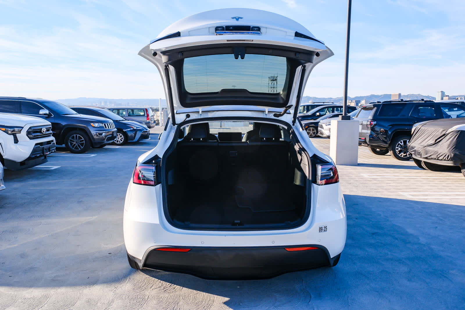 Thumbnail: 2020 Tesla Model Y - 25