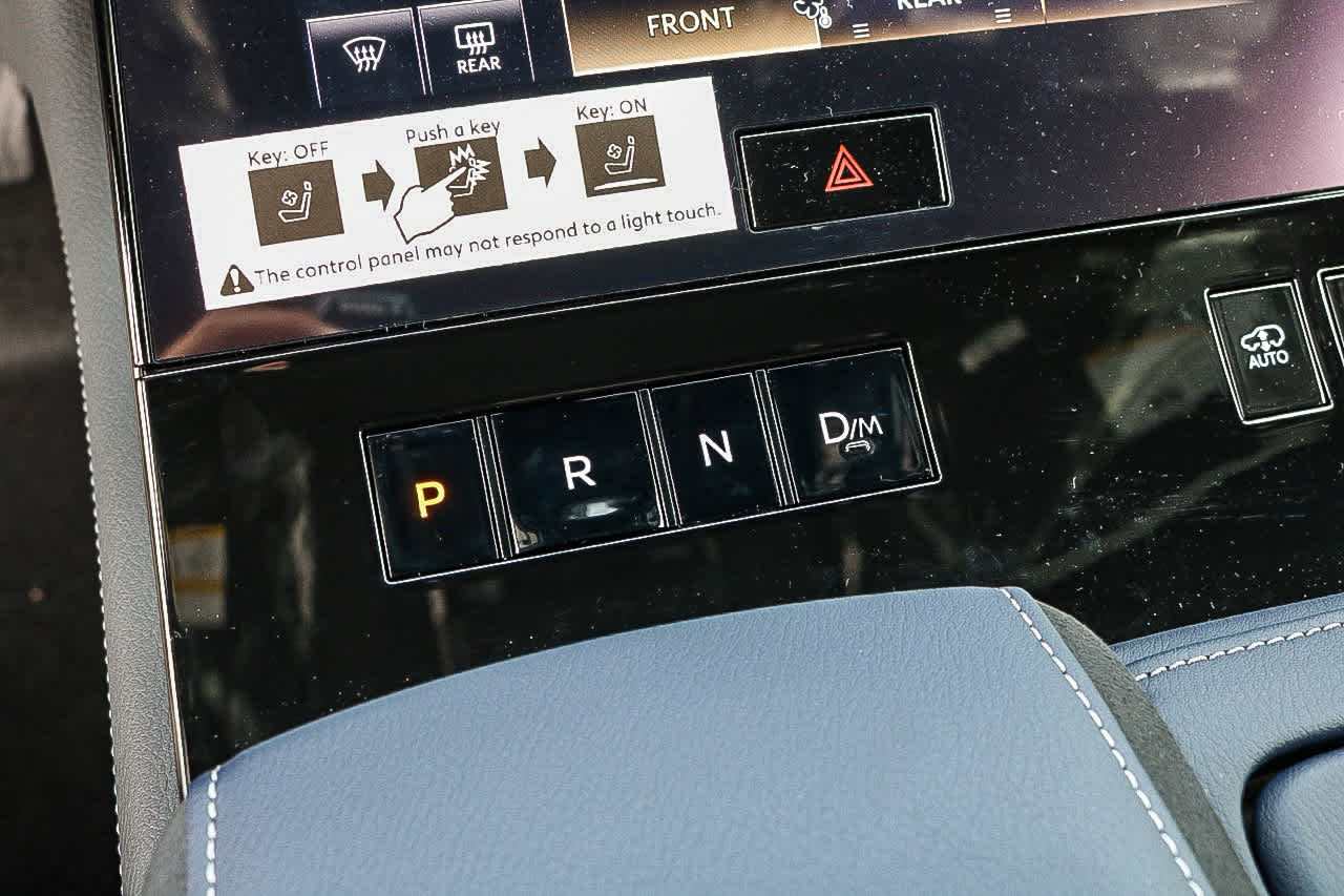 Thumbnail: 2026 INFINITI QX80 - 23