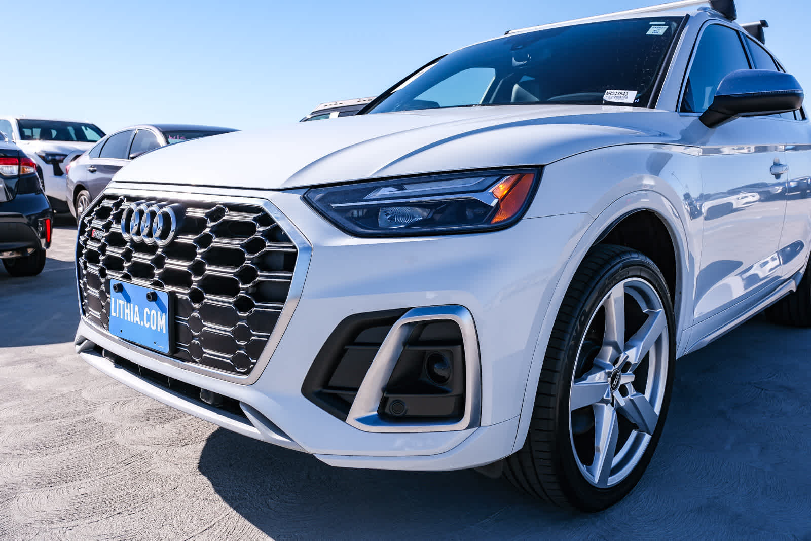 Thumbnail: 2022 Audi SQ5 - 12
