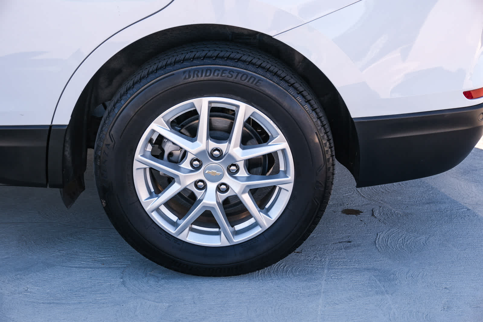 Thumbnail: 2024 Chevrolet Equinox - 9