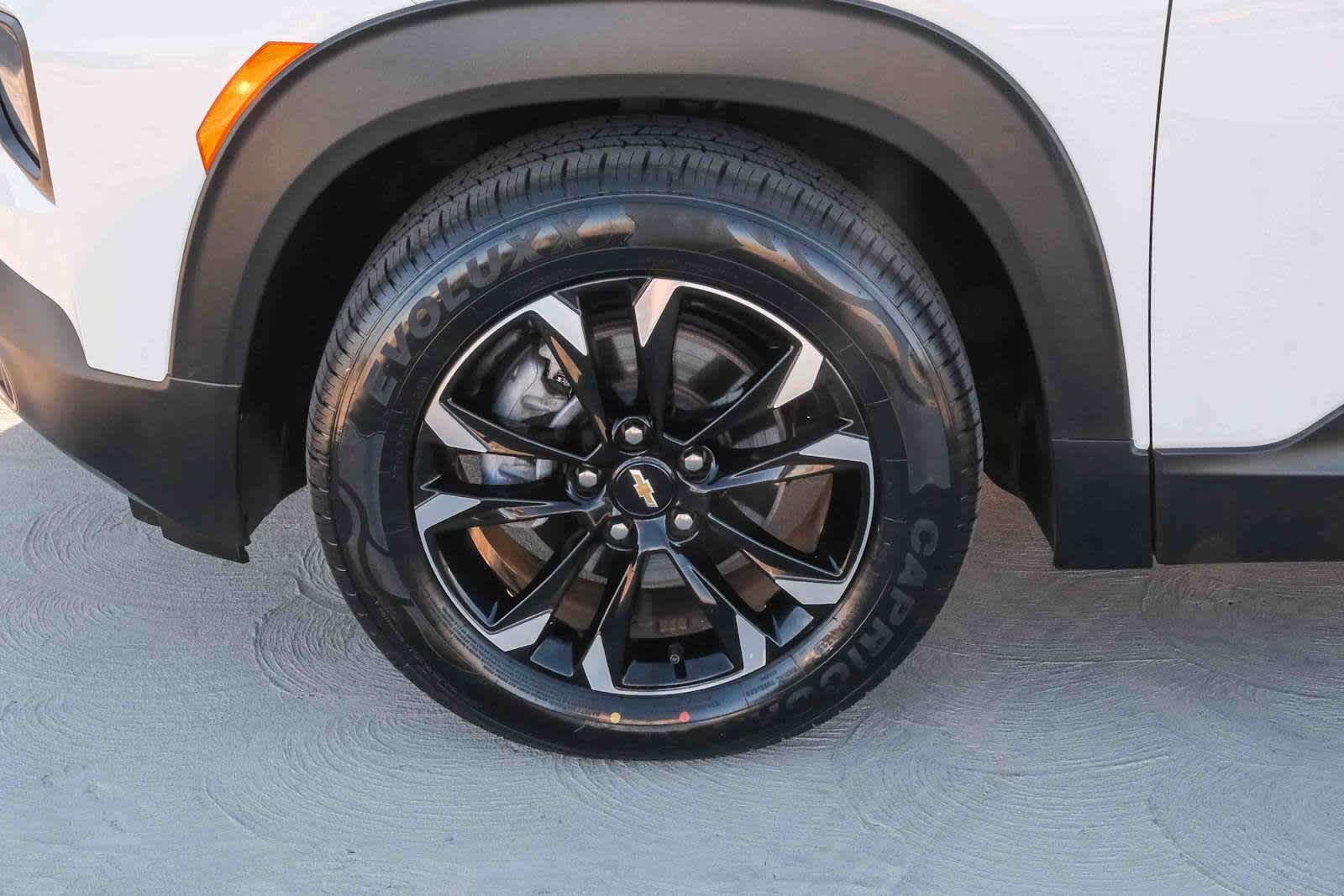 Thumbnail: 2023 Chevrolet TrailBlazer - 11