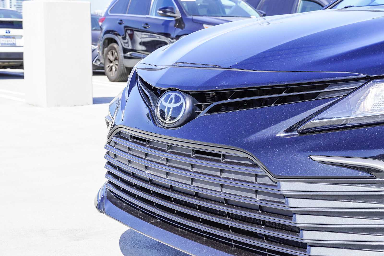 Thumbnail: 2024 Toyota Camry - 12