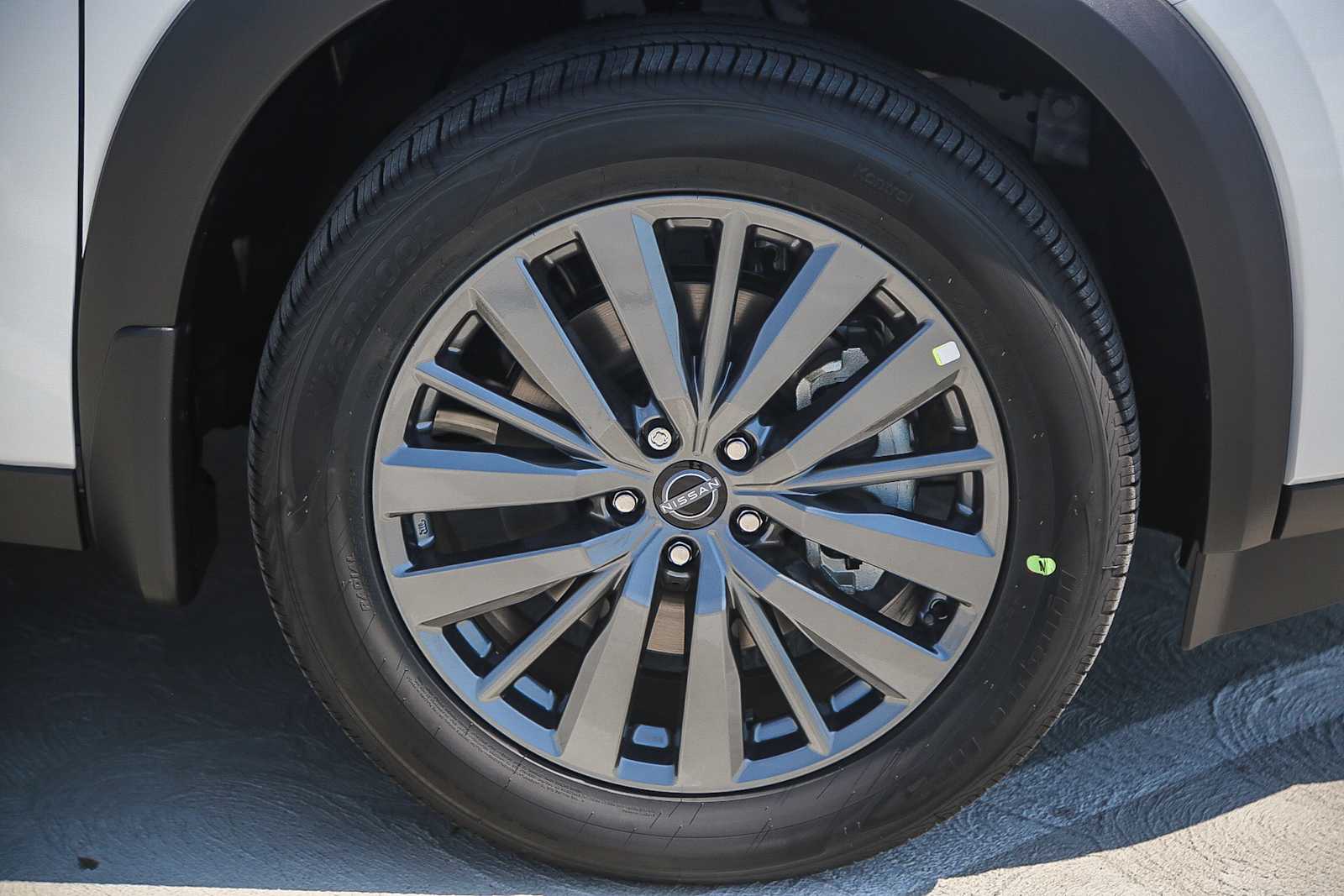 Thumbnail: 2025 Nissan Pathfinder - 12