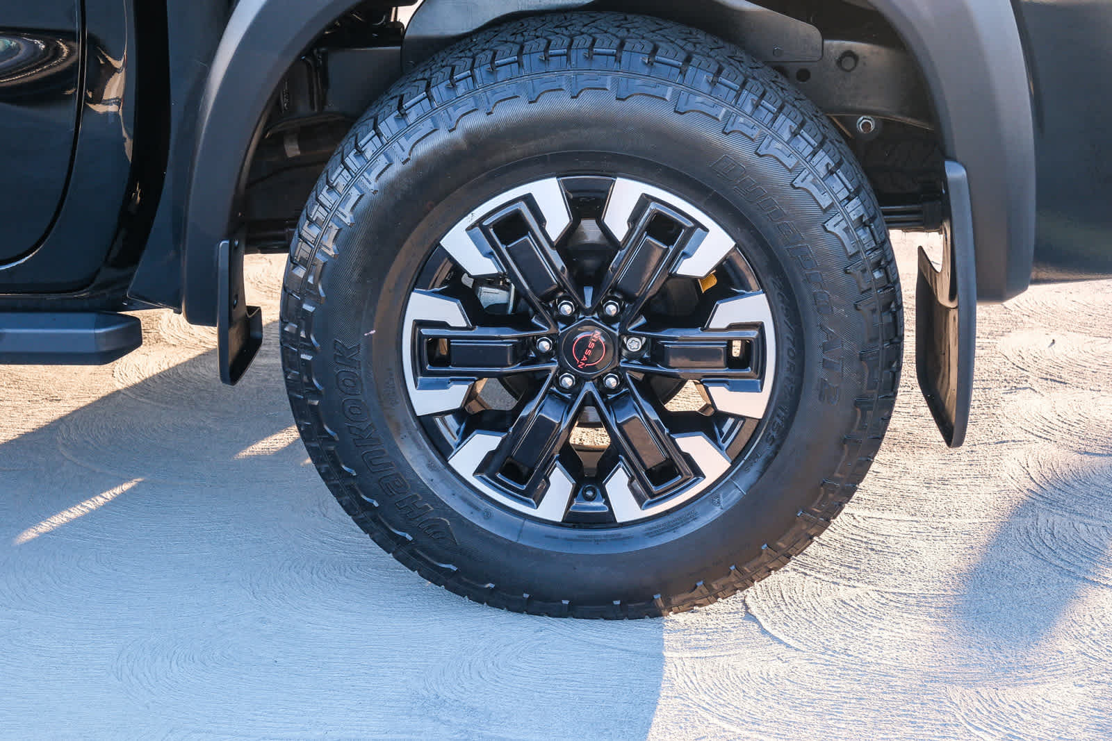 Thumbnail: 2023 Nissan Frontier - 9