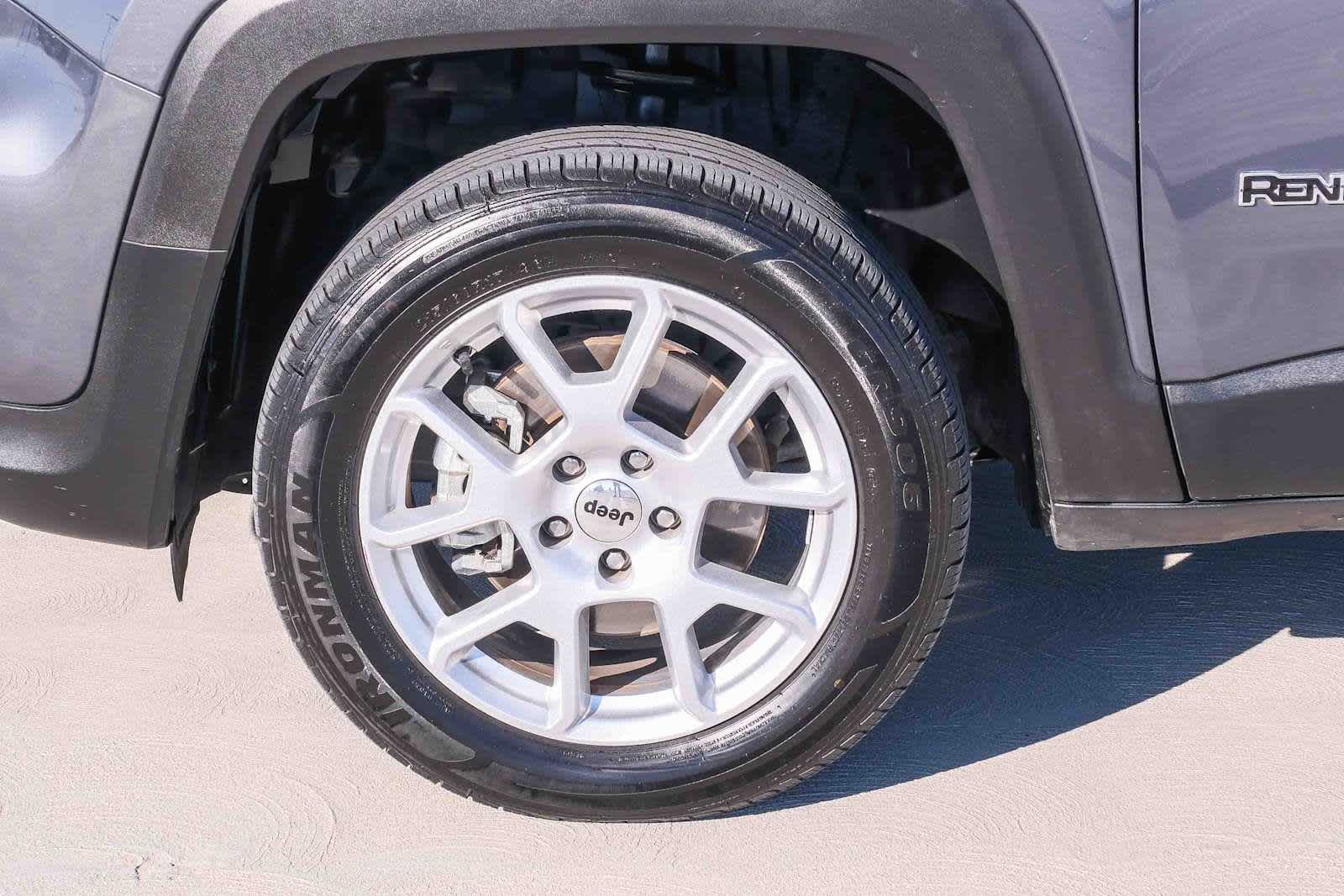 Thumbnail: 2023 Jeep Renegade - 10