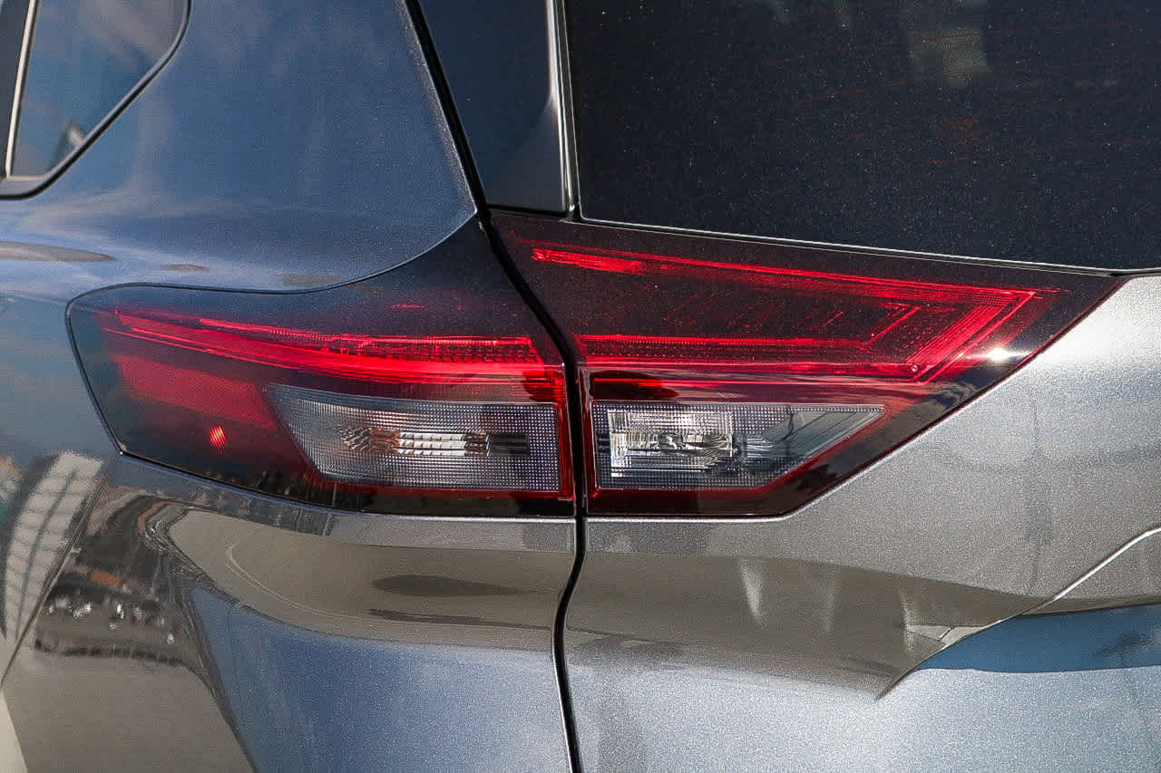 Thumbnail: 2026 Nissan Rogue - 9