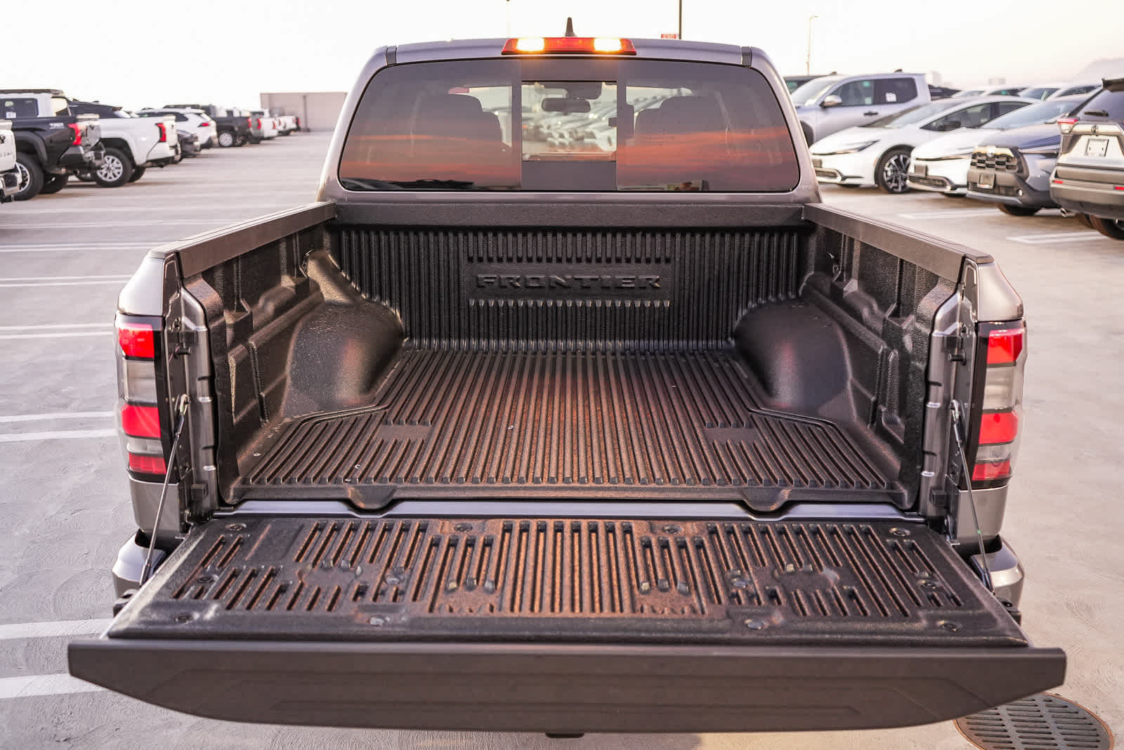 Thumbnail: 2026 Nissan Frontier - 12