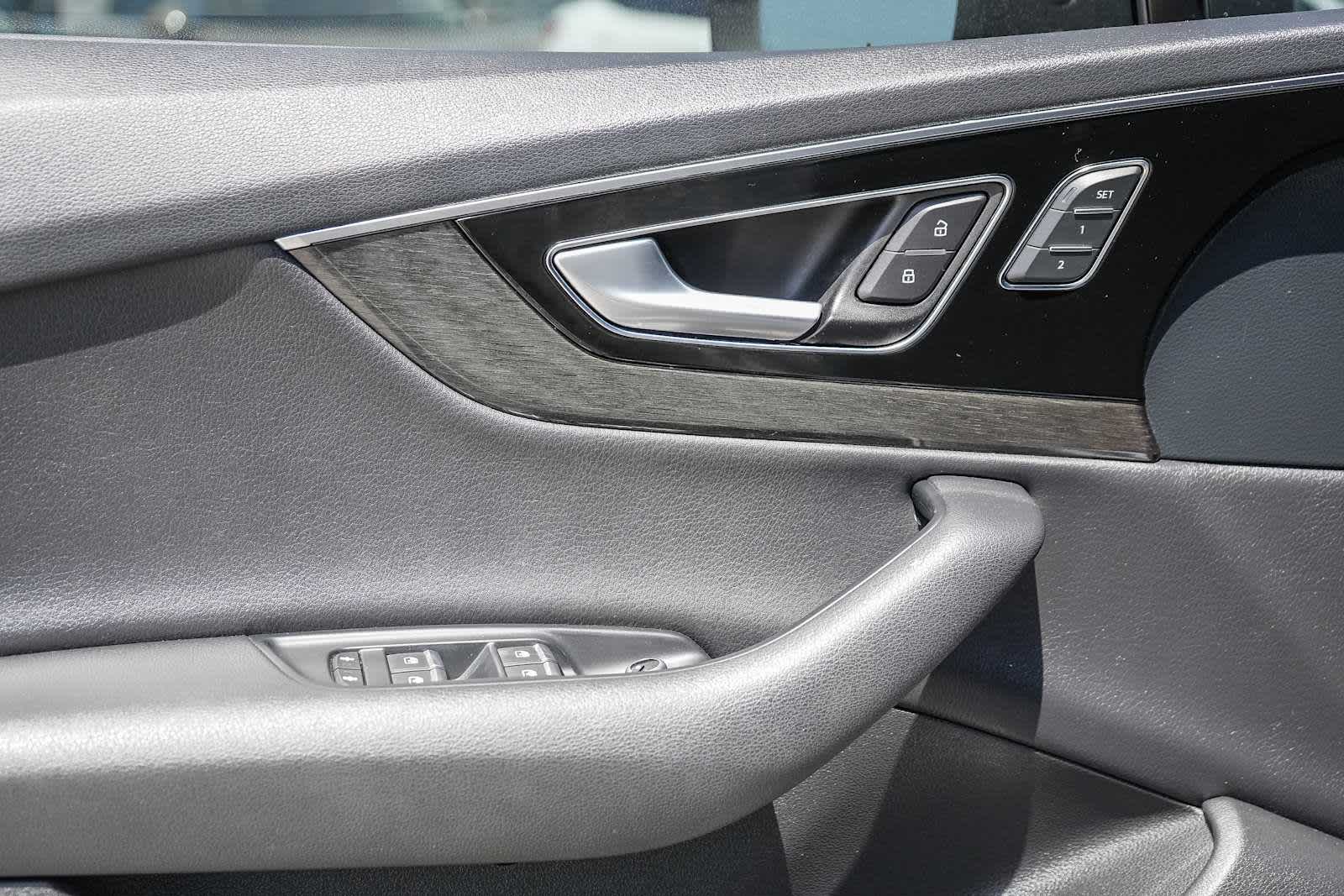 Thumbnail: 2019 Audi Q7 - 16