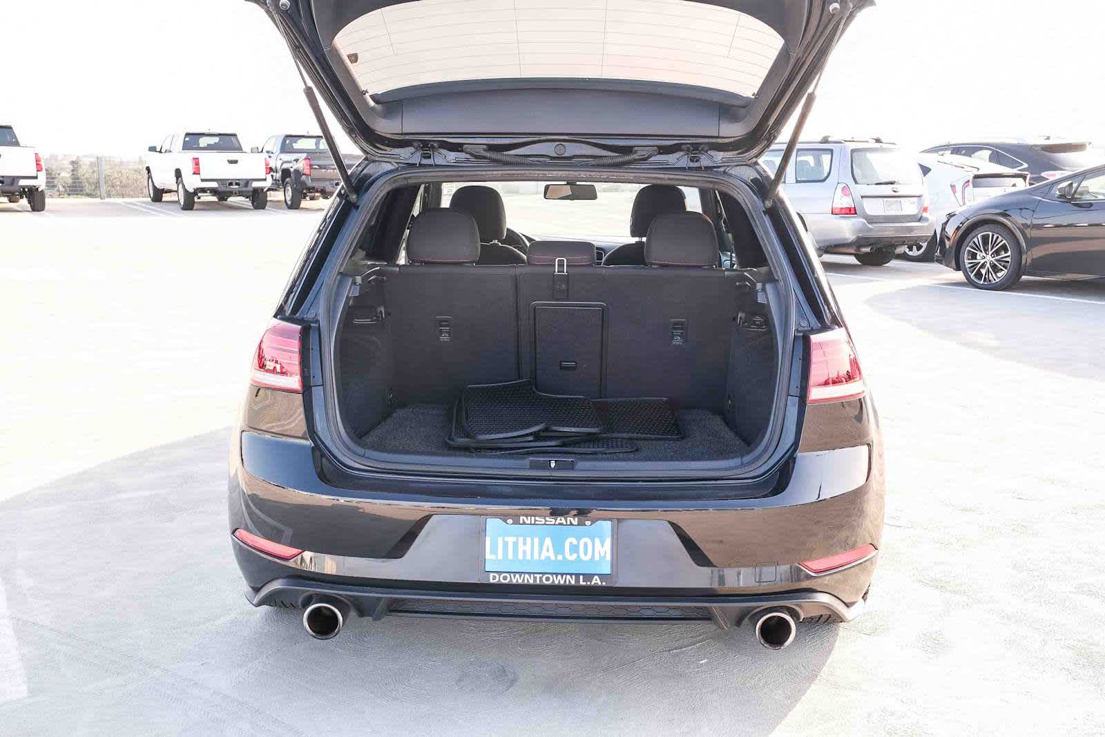 Thumbnail: 2018 Volkswagen Golf - 25