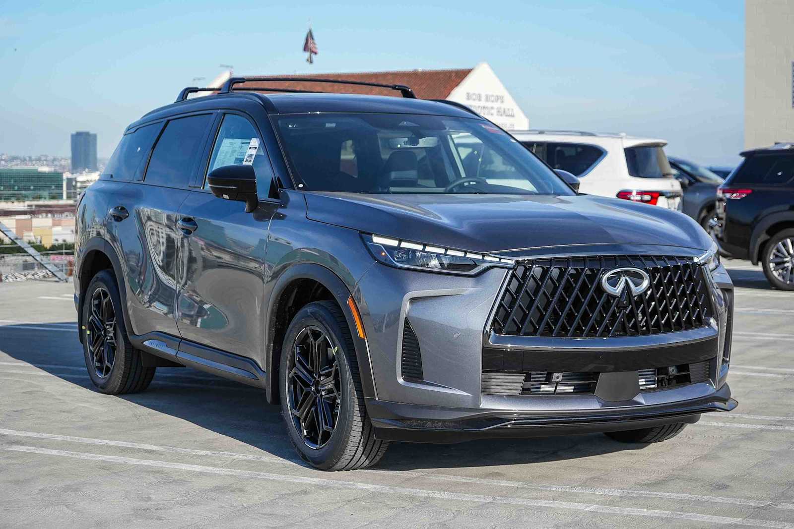 Thumbnail: 2026 INFINITI QX60 - 3