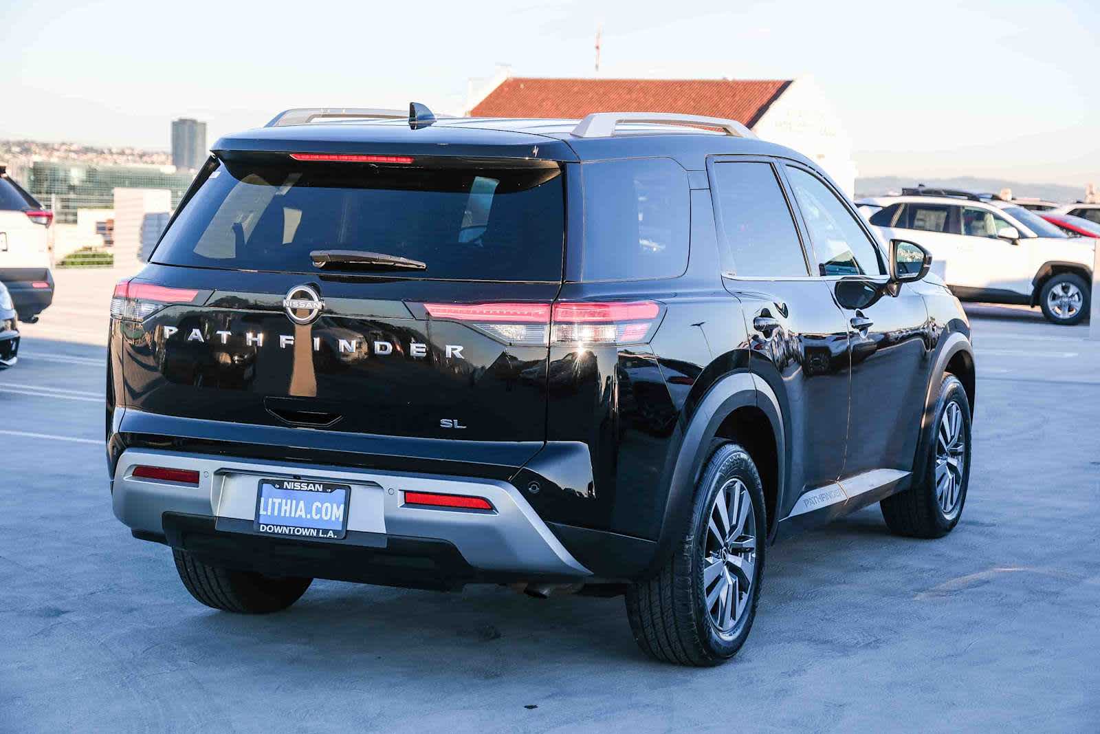 Thumbnail: 2025 Nissan Pathfinder - 5