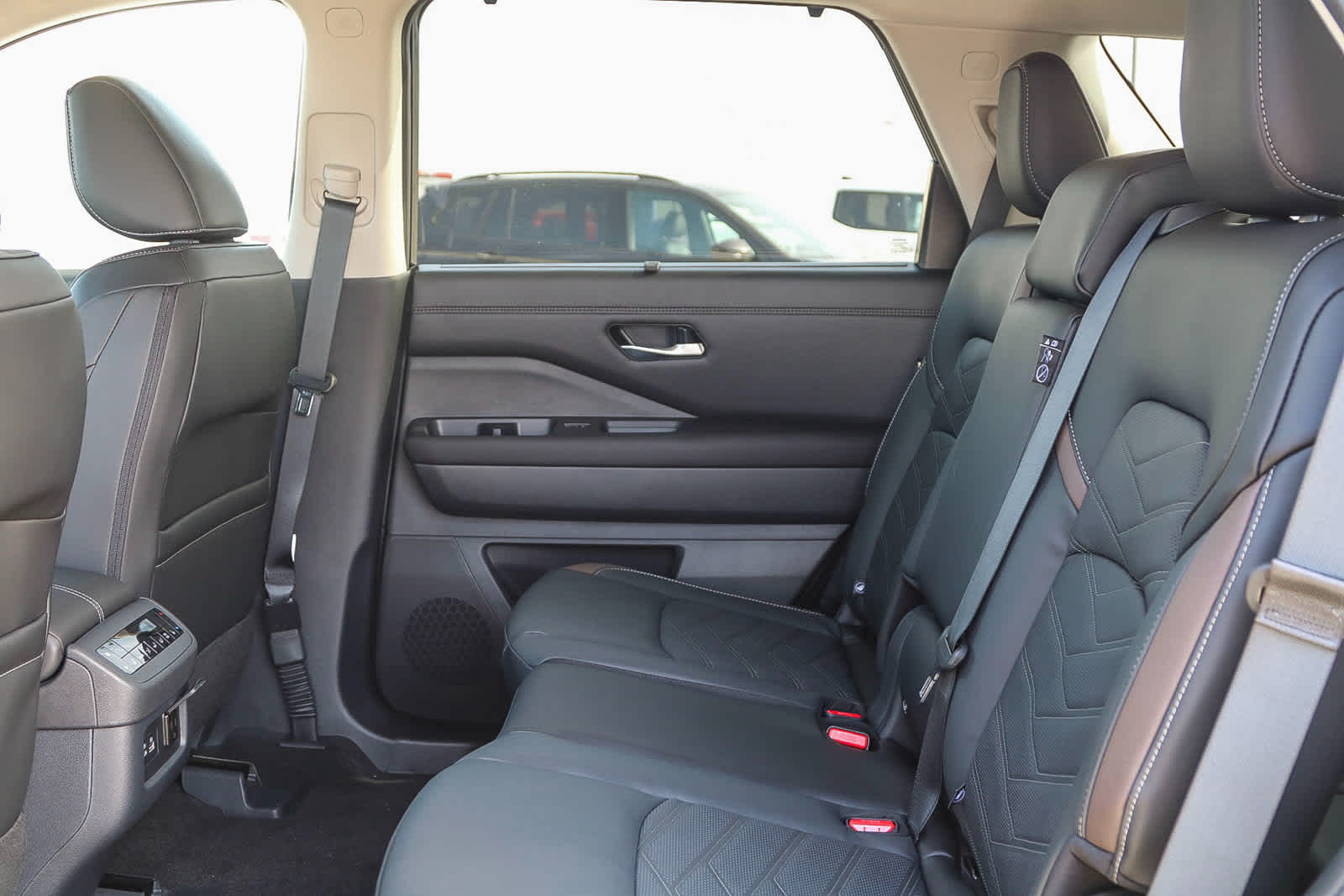 Thumbnail: 2025 Nissan Pathfinder - 21