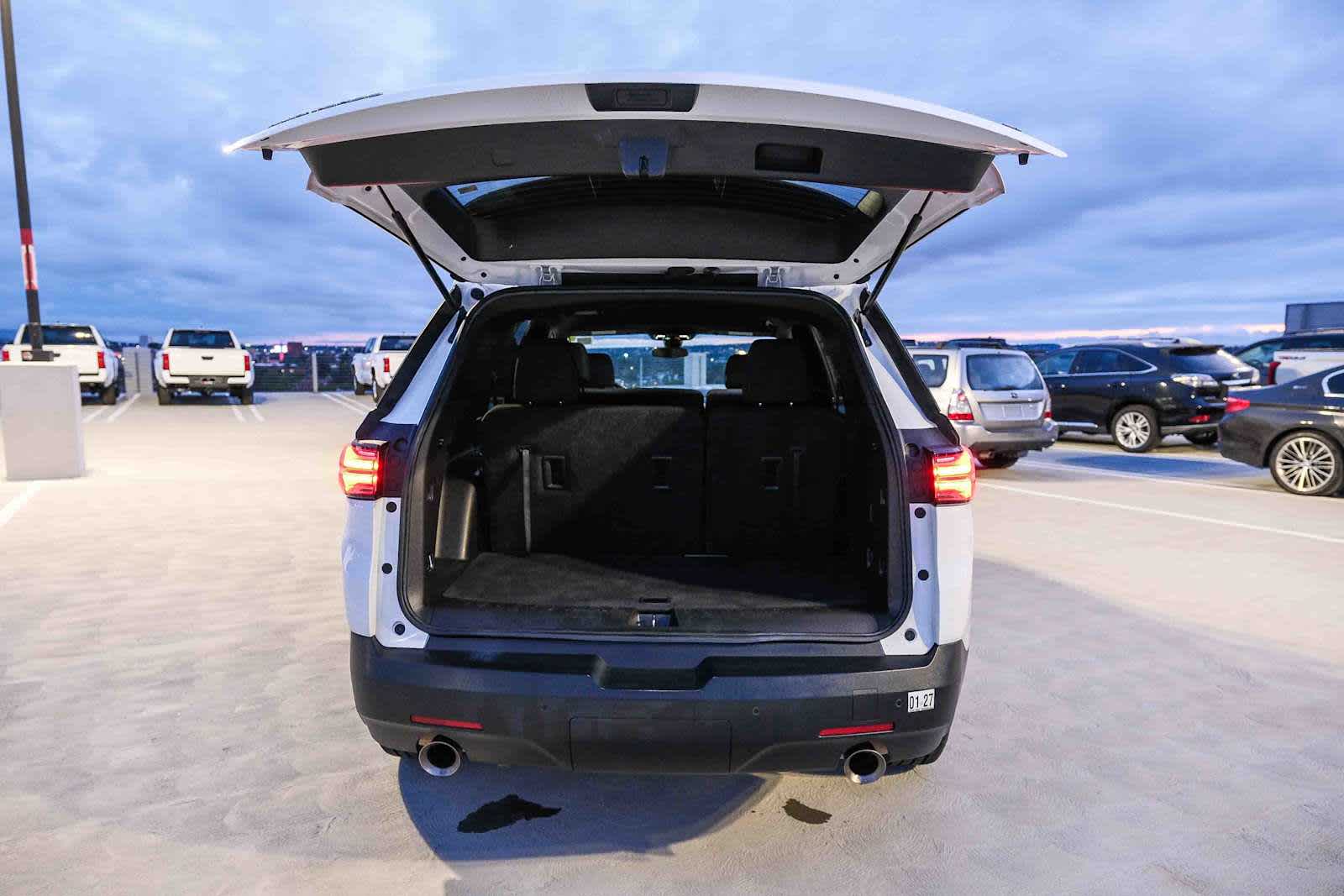 Thumbnail: 2023 Chevrolet Traverse - 27